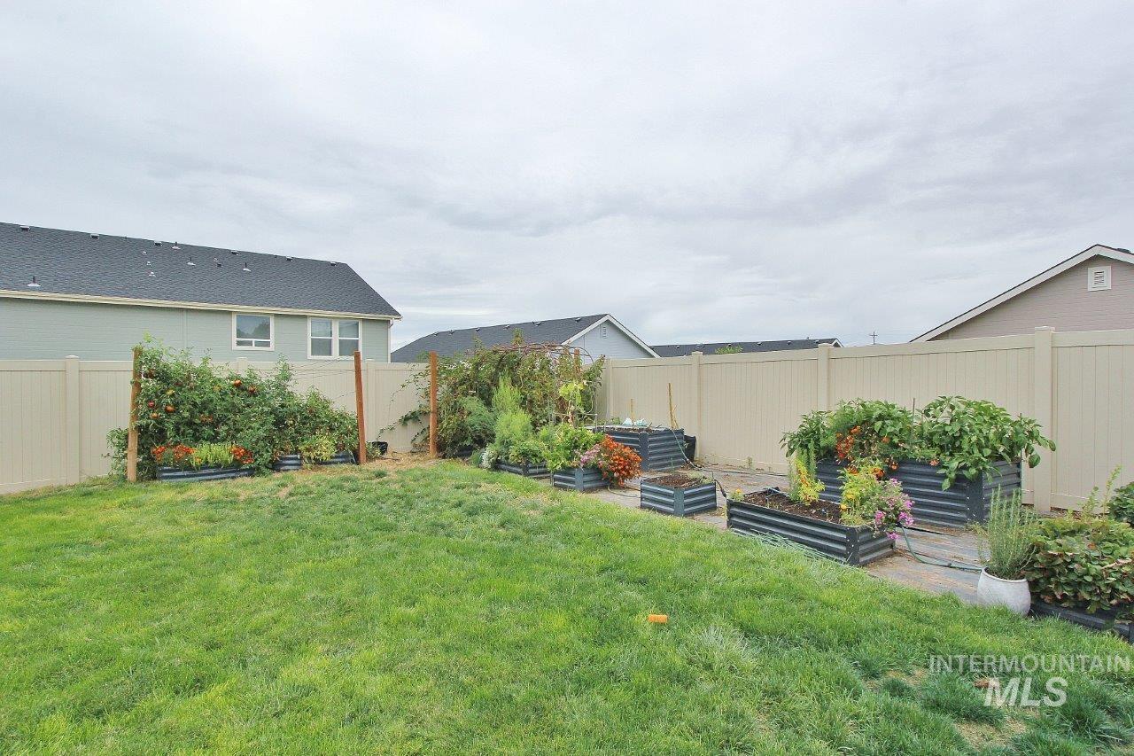 7802 S Dewberry Ave., Boise, Idaho 83709, 4 Bedrooms, 4 Bathrooms, Residential For Sale, Price $789,900,MLS 98968654