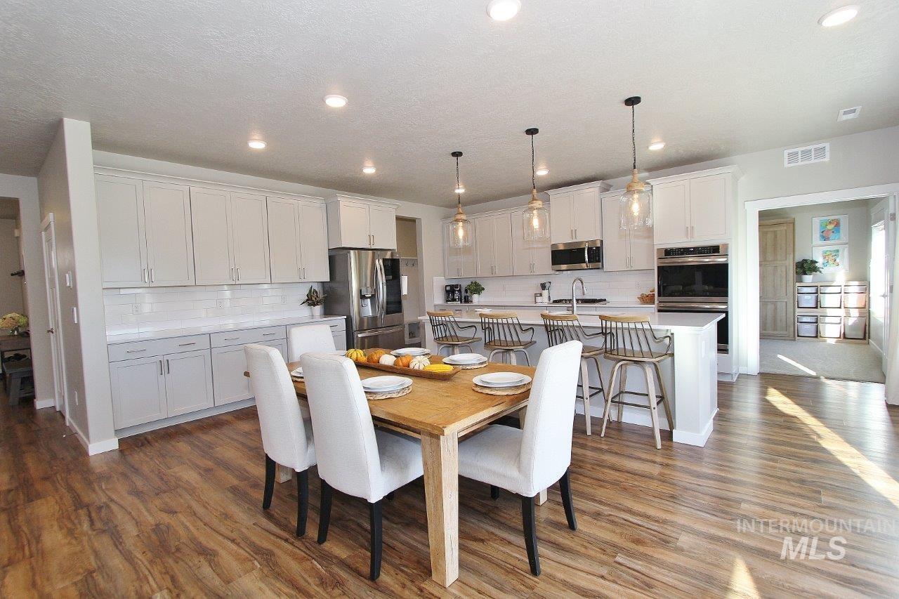 7802 S Dewberry Ave., Boise, Idaho 83709, 4 Bedrooms, 4 Bathrooms, Residential For Sale, Price $749,900, 98968654