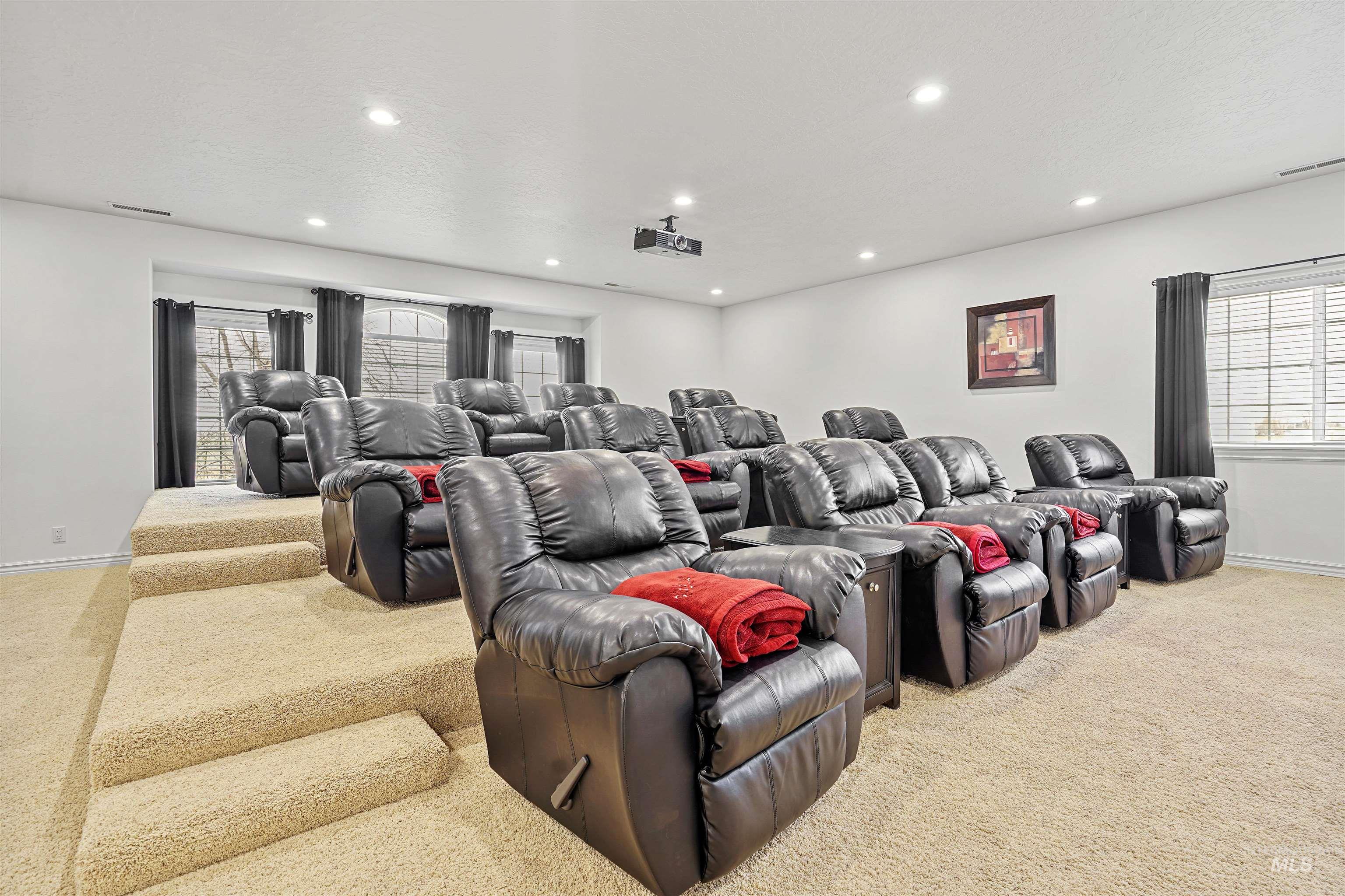 434 S 300 W, Heyburn, Idaho 83336, 7 Bedrooms, 3.5 Bathrooms, Residential For Sale, Price $1,875,000,MLS 98968657