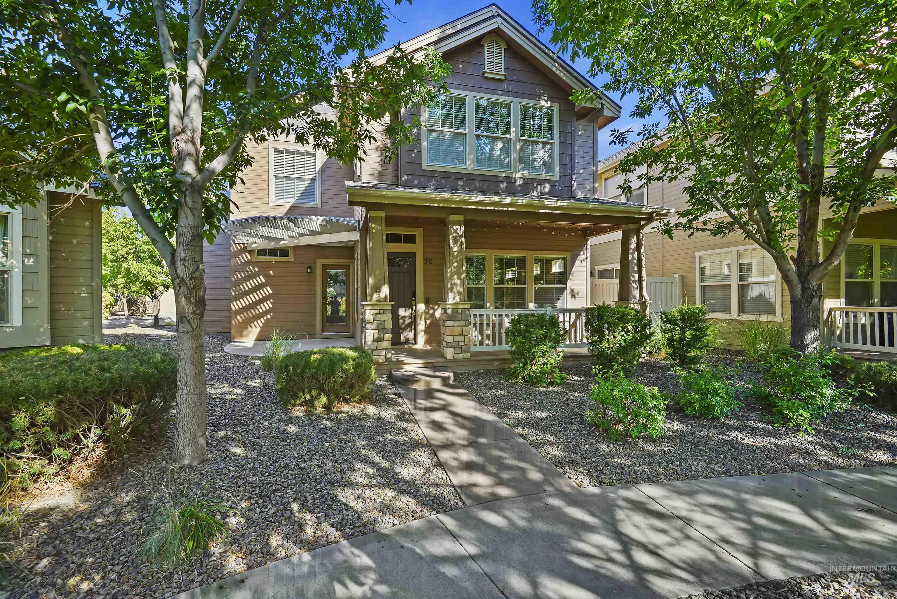 30 N Arrow Creek Ln, Eagle, Idaho 83616, 3 Bedrooms, 2.5 Bathrooms, Residential For Sale, Price $579,900,MLS 98968670