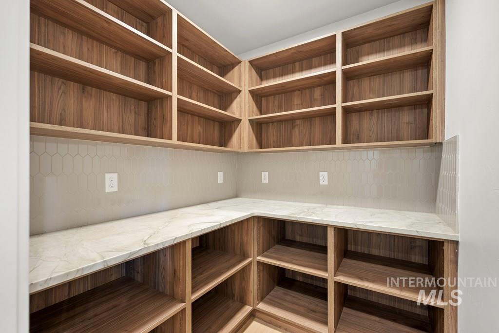 1008 Violet Way, McCall, Idaho 83638, 6 Bedrooms, 4.5 Bathrooms, Residential For Sale, Price $2,689,000,MLS 98968684