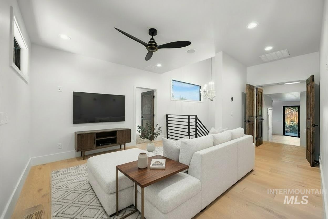 1008 Violet Way, McCall, Idaho 83638, 6 Bedrooms, 4.5 Bathrooms, Residential For Sale, Price $2,689,000,MLS 98968684