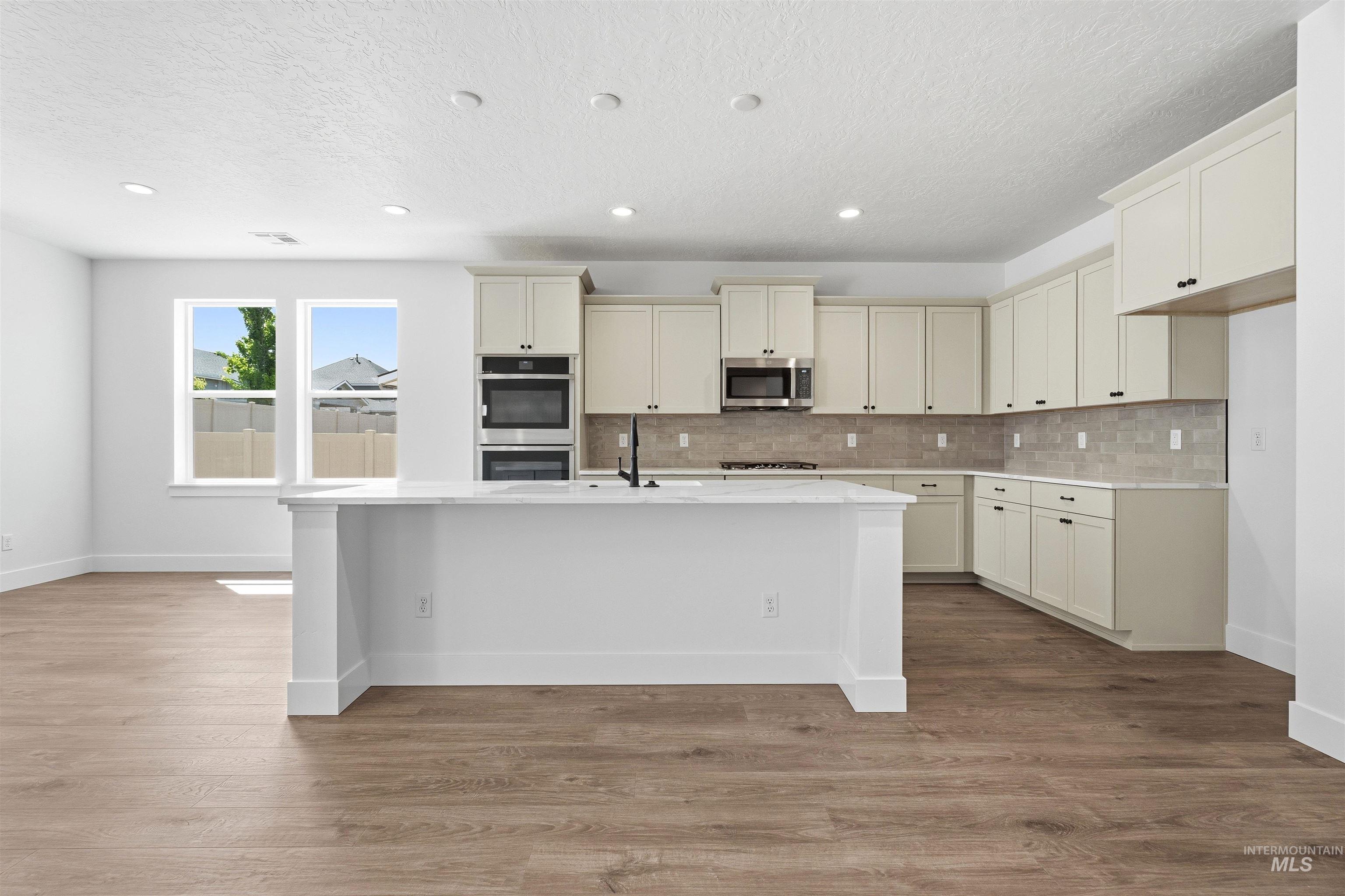 5702 N Chestnut Hill Way, Meridian, Idaho 83646, 3 Bedrooms, 3.5 Bathrooms, Residential For Sale, Price $719,990, 98968712