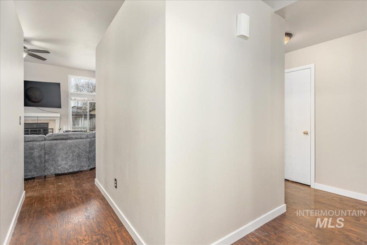 1966 N Pilgrim Avenue, Boise, Idaho 83704, 3 Bedrooms, 2 Bathrooms, Residential For Sale, Price $407,900,MLS 98968717