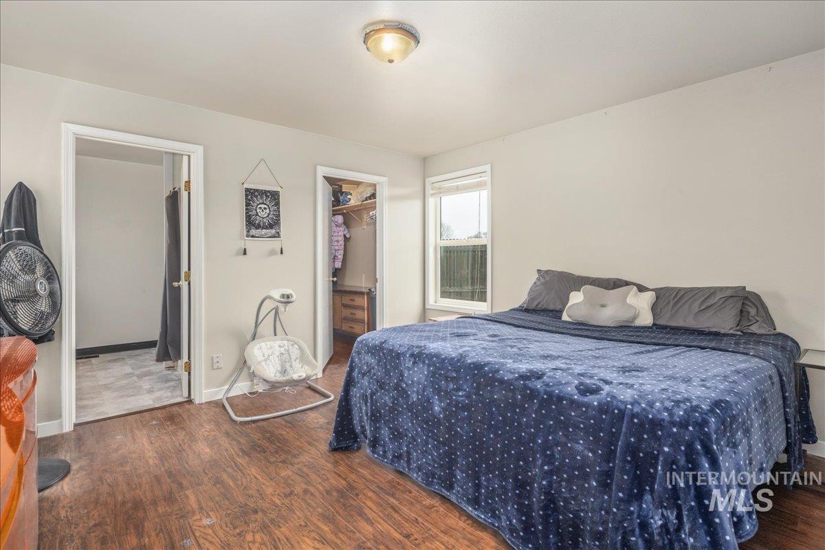 1966 N Pilgrim Avenue, Boise, Idaho 83704, 3 Bedrooms, 2 Bathrooms, Residential For Sale, Price $407,900,MLS 98968717