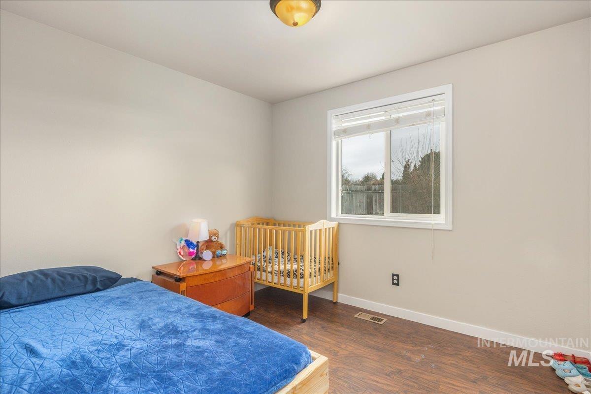 1966 N Pilgrim Avenue, Boise, Idaho 83704, 3 Bedrooms, 2 Bathrooms, Residential For Sale, Price $407,900,MLS 98968717