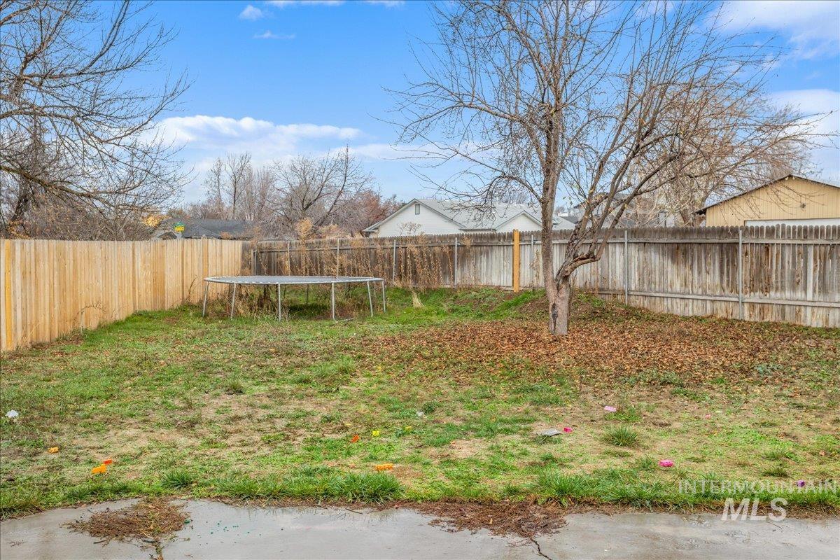 1966 N Pilgrim Avenue, Boise, Idaho 83704, 3 Bedrooms, 2 Bathrooms, Residential For Sale, Price $407,900,MLS 98968717