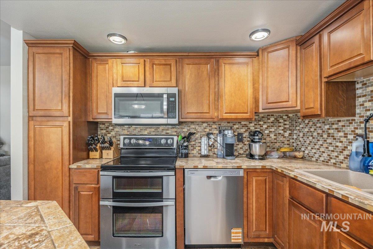 1966 N Pilgrim Avenue, Boise, Idaho 83704, 3 Bedrooms, 2 Bathrooms, Residential For Sale, Price $407,900,MLS 98968717