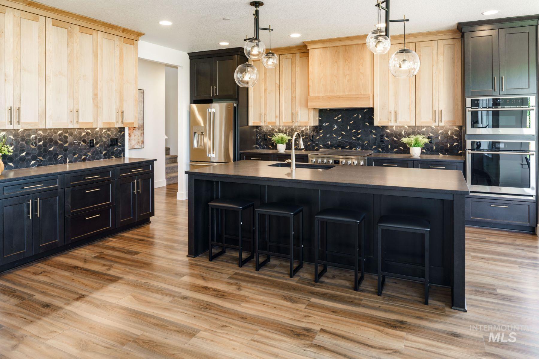 7623 W Flathead Lake Street, Eagle, Idaho 83616, 5 Bedrooms, 4.5 Bathrooms, Residential For Sale, Price $1,399,900,MLS 98968724