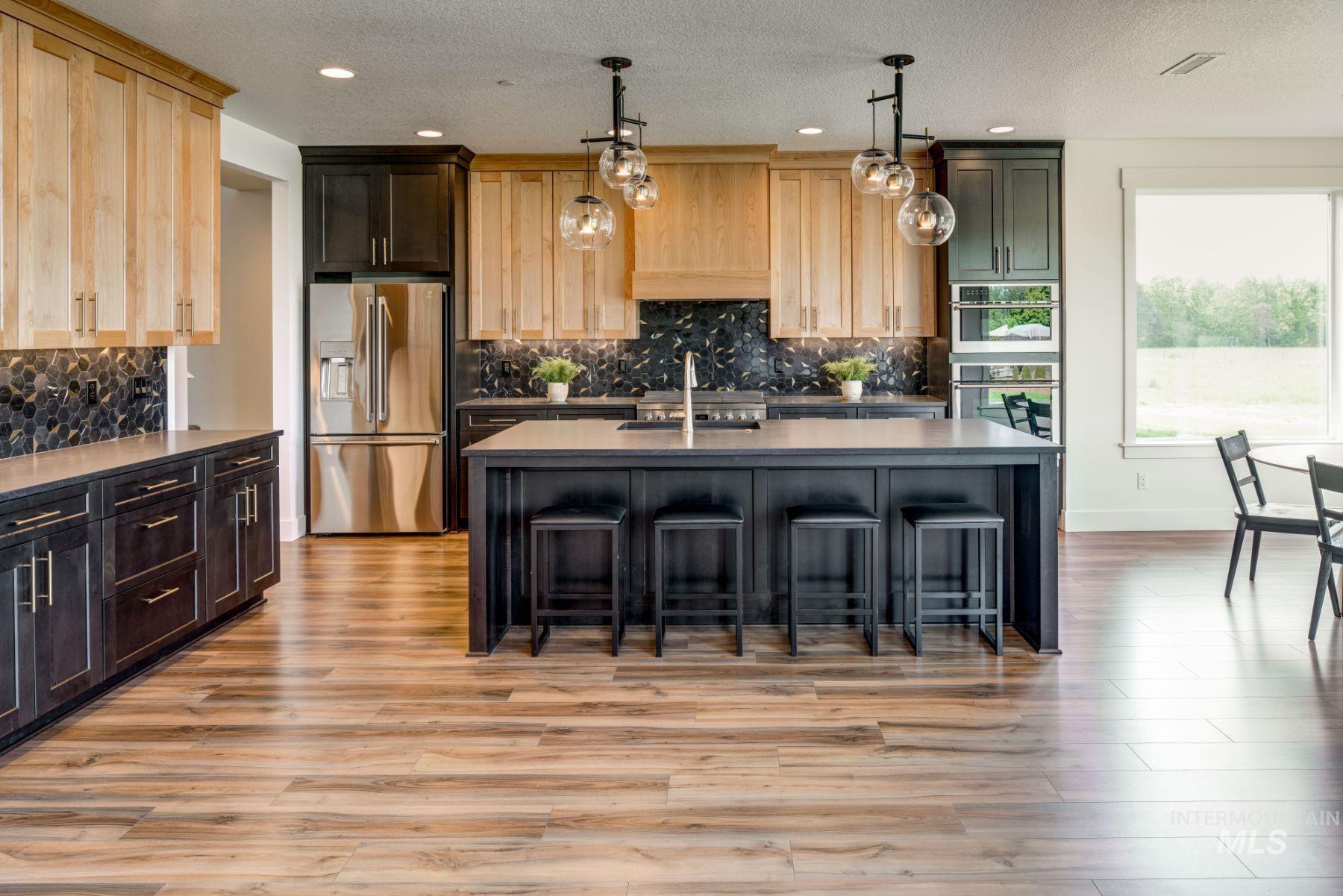 7623 W Flathead Lake Street, Eagle, Idaho 83616, 5 Bedrooms, 4.5 Bathrooms, Residential For Sale, Price $1,399,900,MLS 98968724