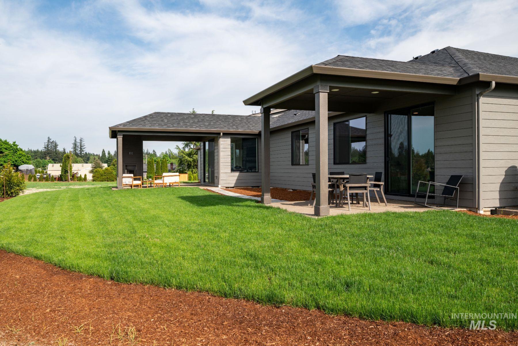 7623 W Flathead Lake Street, Eagle, Idaho 83616, 5 Bedrooms, 4.5 Bathrooms, Residential For Sale, Price $1,399,900,MLS 98968724