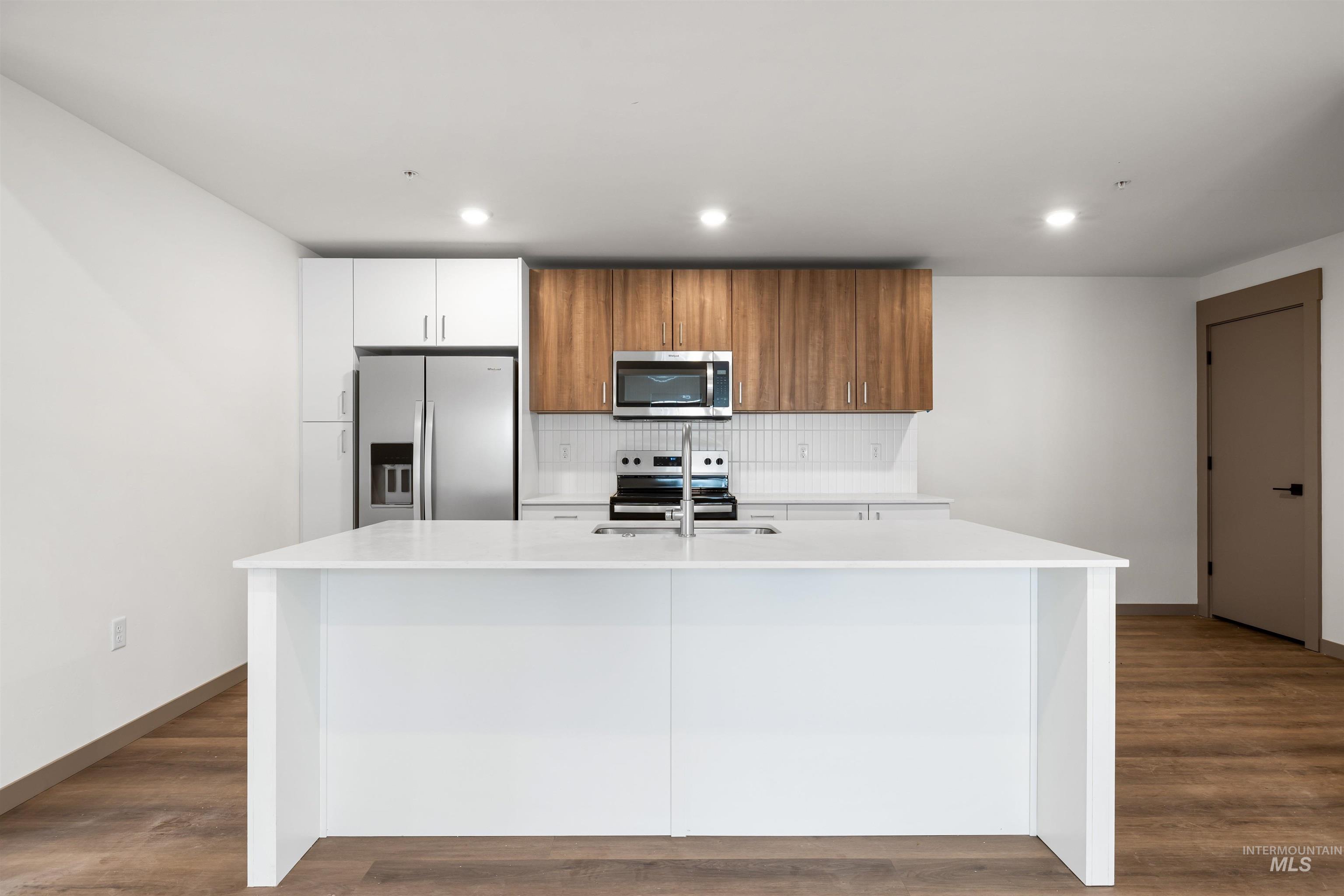 2010 Wimbledon Ct, Hailey, Idaho 83333, 3 Bedrooms, 2 Bathrooms, Residential Income For Sale, Price $2,750,000,MLS 98968727