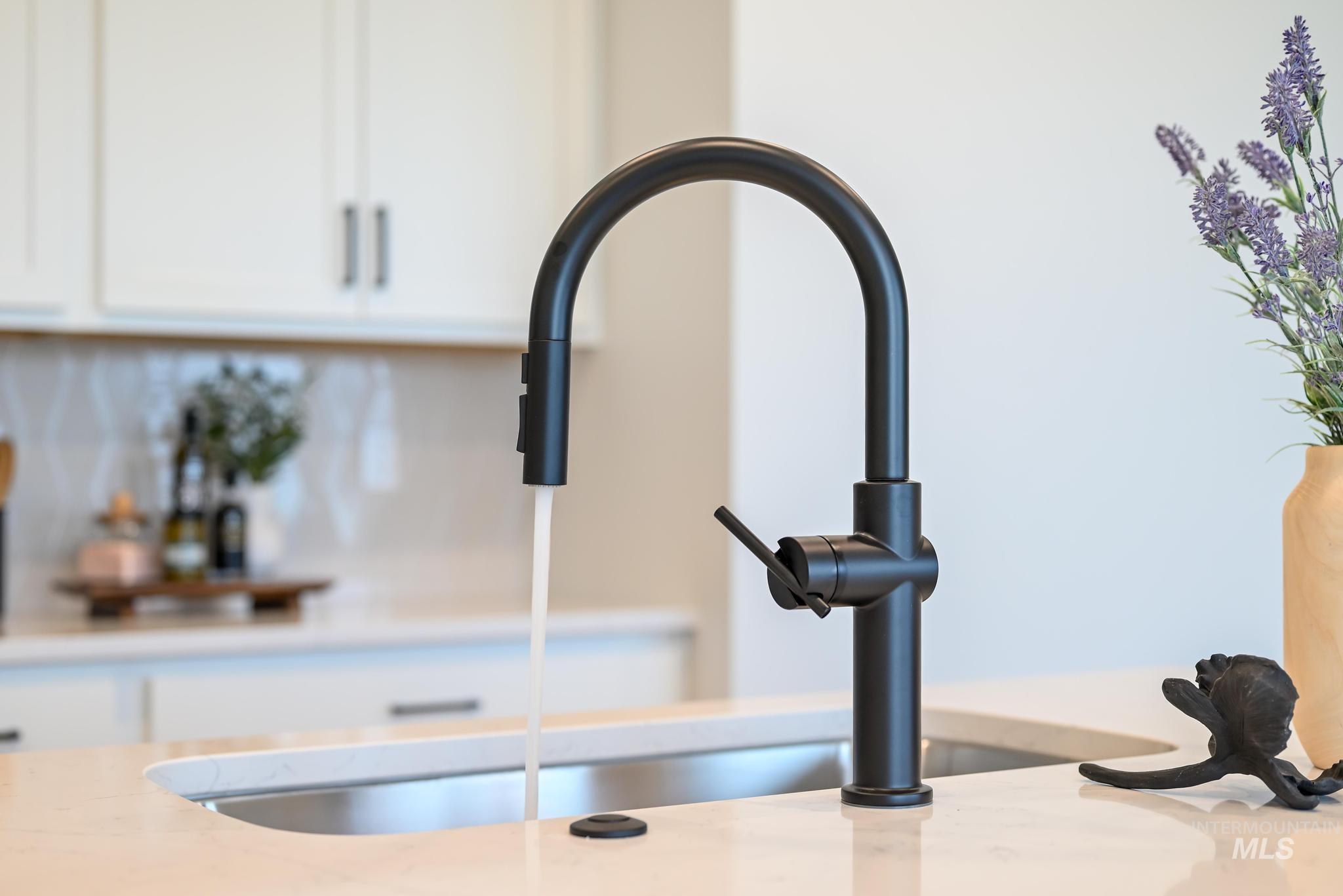 14726 Wing Spread Dr, Caldwell, Idaho 83607, 3 Bedrooms, 2.5 Bathrooms, Residential For Sale, Price $409,000,MLS 98968733