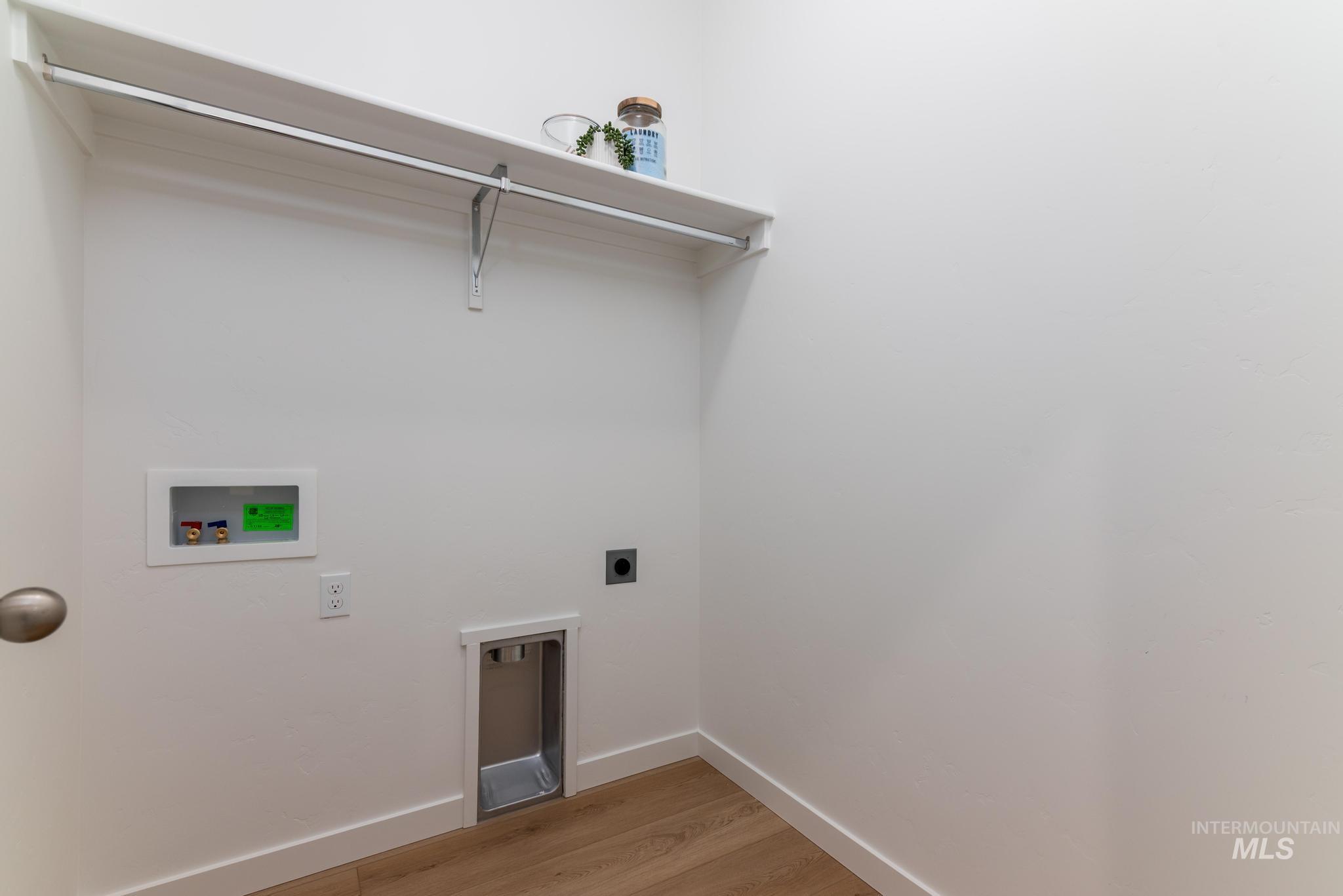 14726 Wing Spread Dr, Caldwell, Idaho 83607, 3 Bedrooms, 2.5 Bathrooms, Residential For Sale, Price $409,000,MLS 98968733