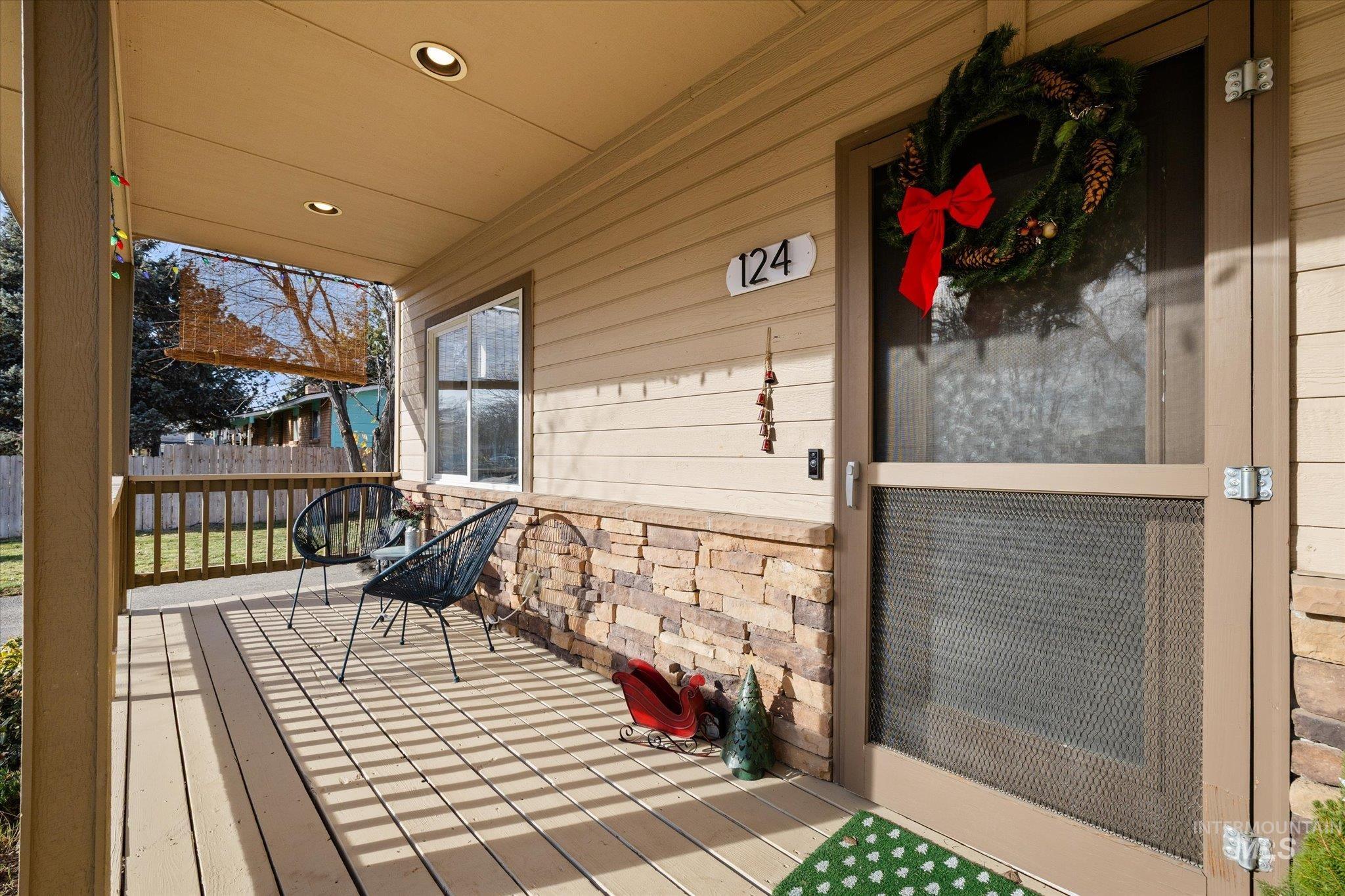 124 W Cherry Ave, Meridian, Idaho 83642, 3 Bedrooms, 2.5 Bathrooms, Residential For Sale, Price $404,900,MLS 98968753