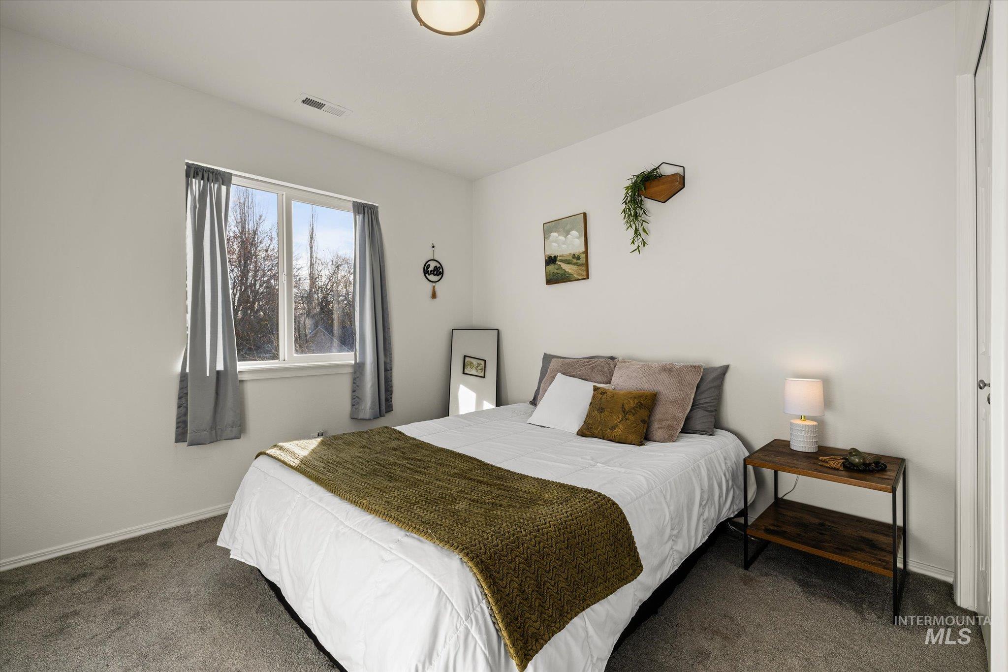 124 W Cherry Ave, Meridian, Idaho 83642, 3 Bedrooms, 2.5 Bathrooms, Residential For Sale, Price $404,900,MLS 98968753