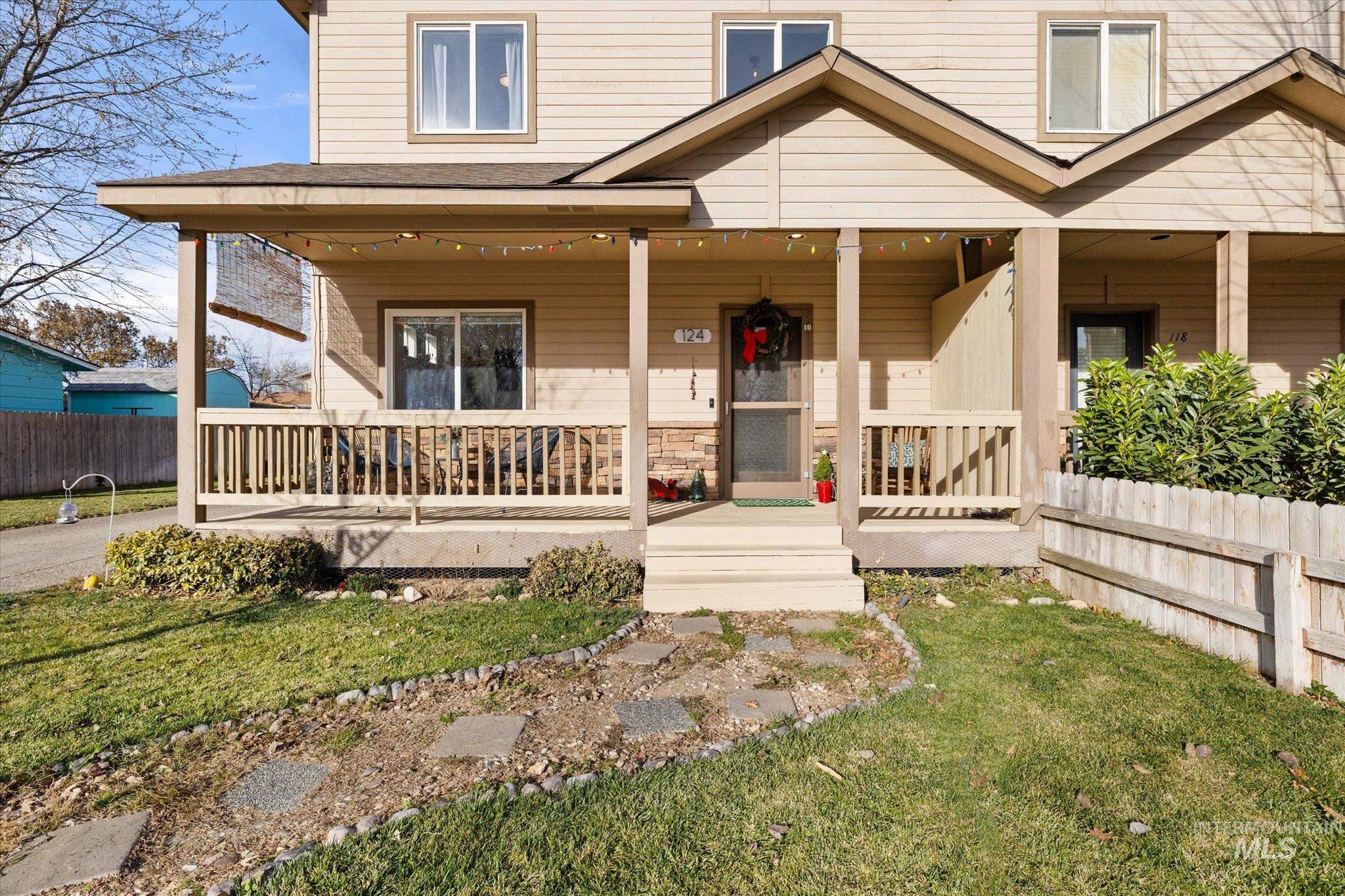 124 W Cherry Ave, Meridian, Idaho 83642, 3 Bedrooms, 2.5 Bathrooms, Residential For Sale, Price $404,900,MLS 98968753