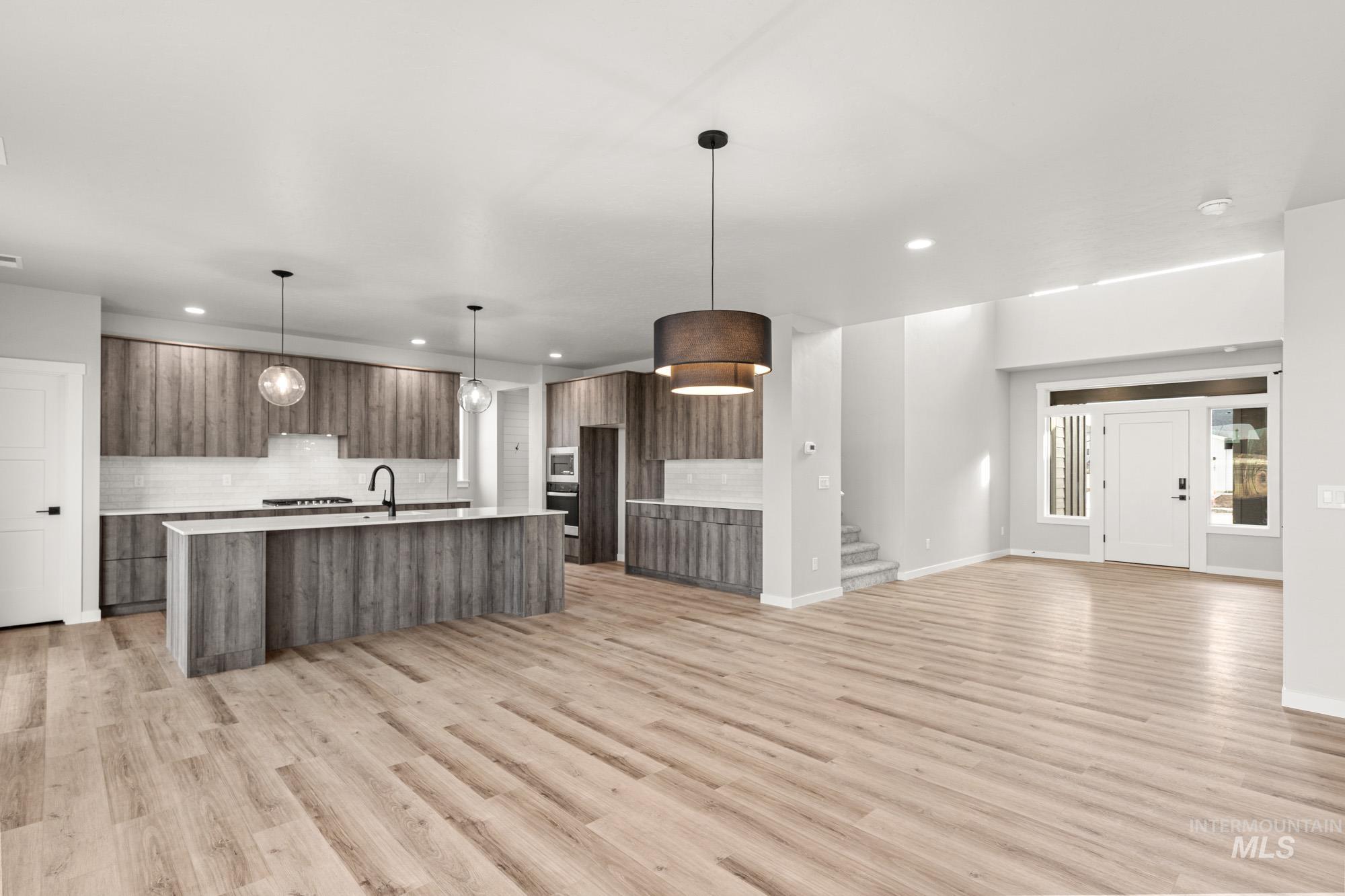 5390 W Yarnell St, Eagle, Idaho 83616, 5 Bedrooms, 4.5 Bathrooms, Residential For Sale, Price $1,225,000,MLS 98968754