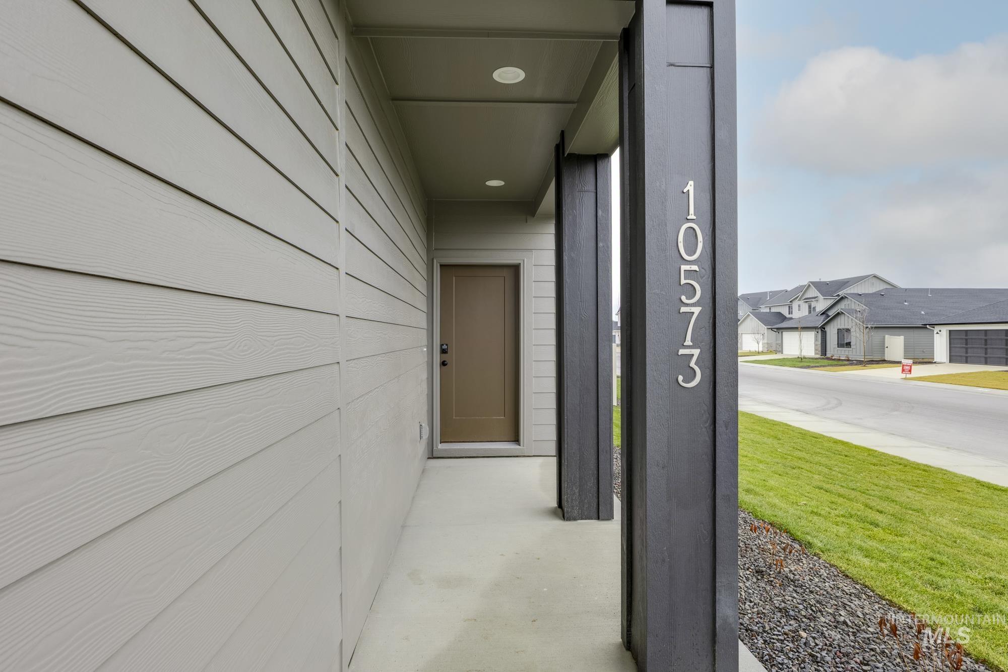 10573 W Tinder St, Star, Idaho 83669, 3 Bedrooms, 2.5 Bathrooms, Residential For Sale, Price $469,990,MLS 98968755