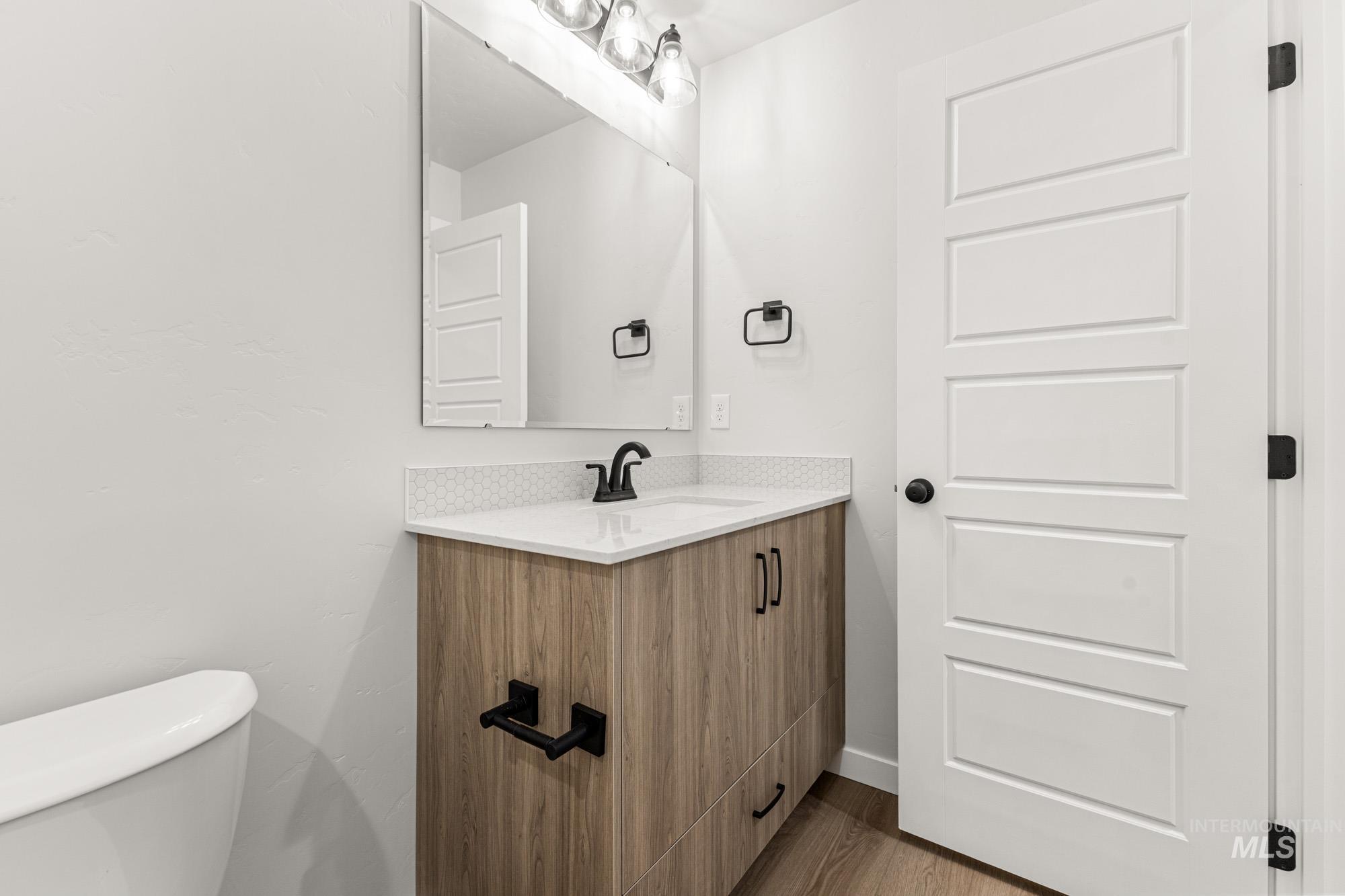 10530 W Teratai St, Star, Idaho 83669, 4 Bedrooms, 2.5 Bathrooms, Residential For Sale, Price $479,990, 98968756