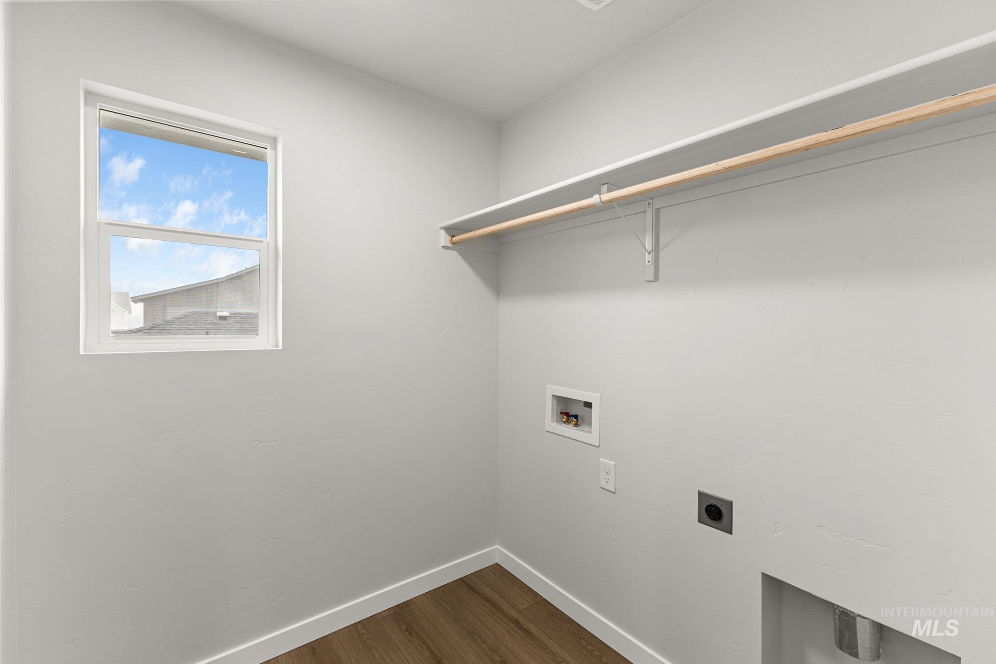 10530 W Teratai St, Star, Idaho 83669, 4 Bedrooms, 2.5 Bathrooms, Residential For Sale, Price $479,990,MLS 98968756