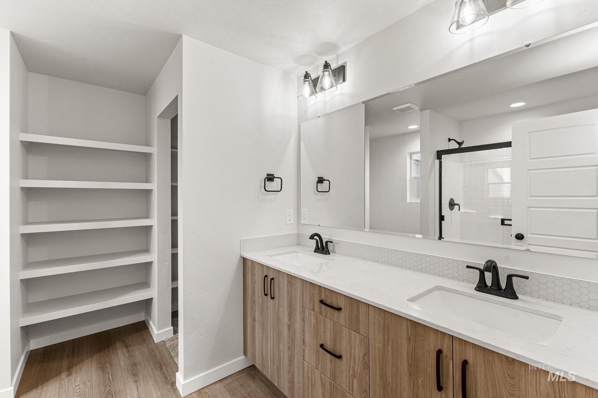 10530 W Teratai St, Star, Idaho 83669, 4 Bedrooms, 2.5 Bathrooms, Residential For Sale, Price $479,990, 98968756