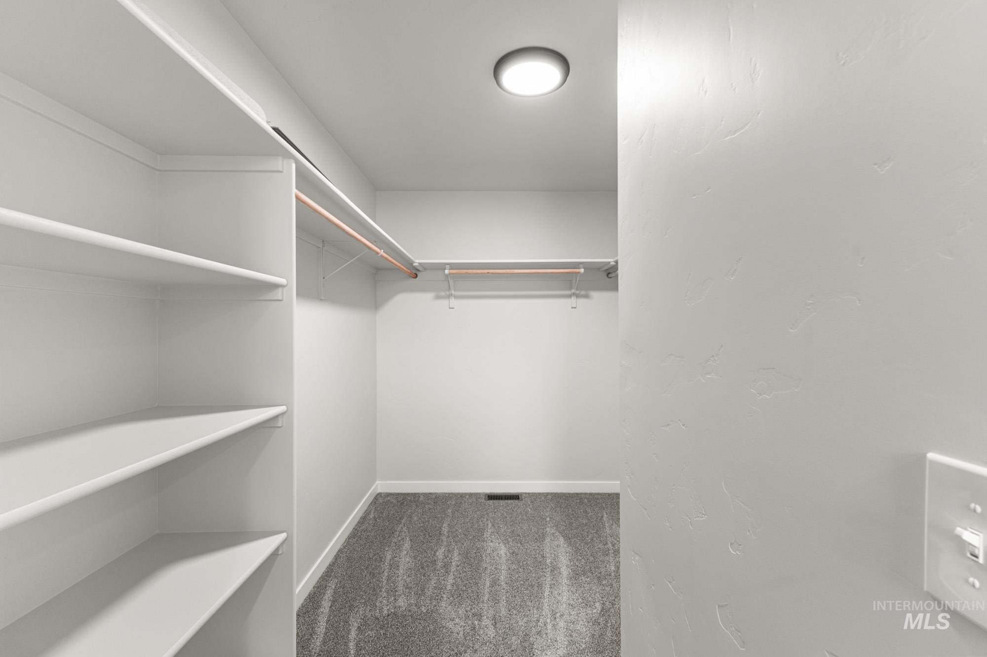 10530 W Teratai St, Star, Idaho 83669, 4 Bedrooms, 2.5 Bathrooms, Residential For Sale, Price $479,990, 98968756