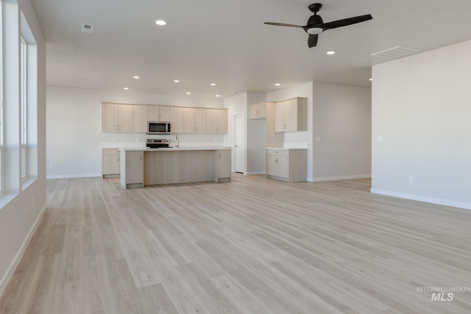 17441 N Union Springs Pl, Nampa, Idaho 83687, 4 Bedrooms, 2.5 Bathrooms, Residential For Sale, Price $540,990,MLS 98968757