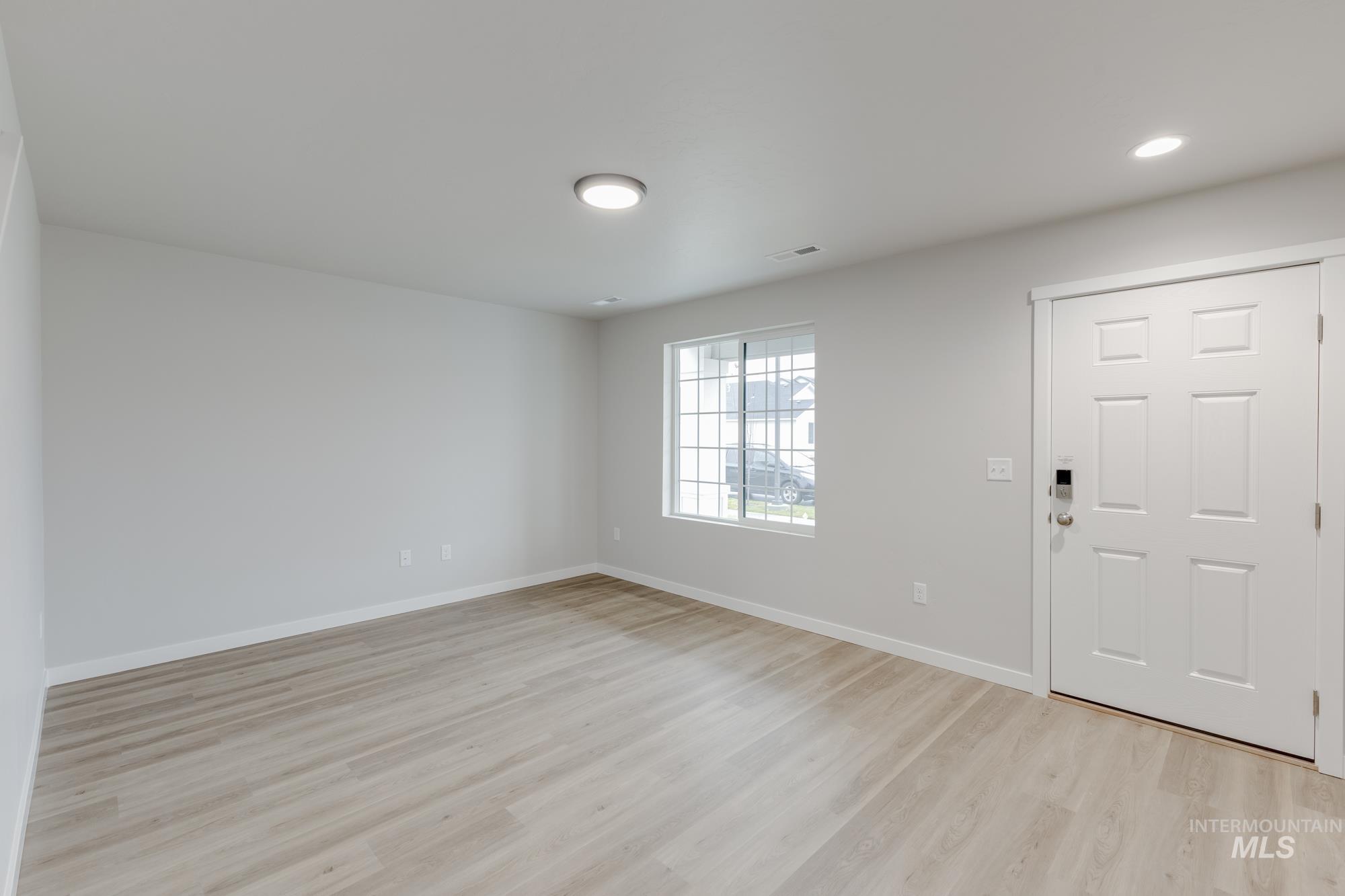 7236 E Marble Springs Dr, Nampa, Idaho 83687, 5 Bedrooms, 3 Bathrooms, Residential For Sale, Price $474,990,MLS 98968761