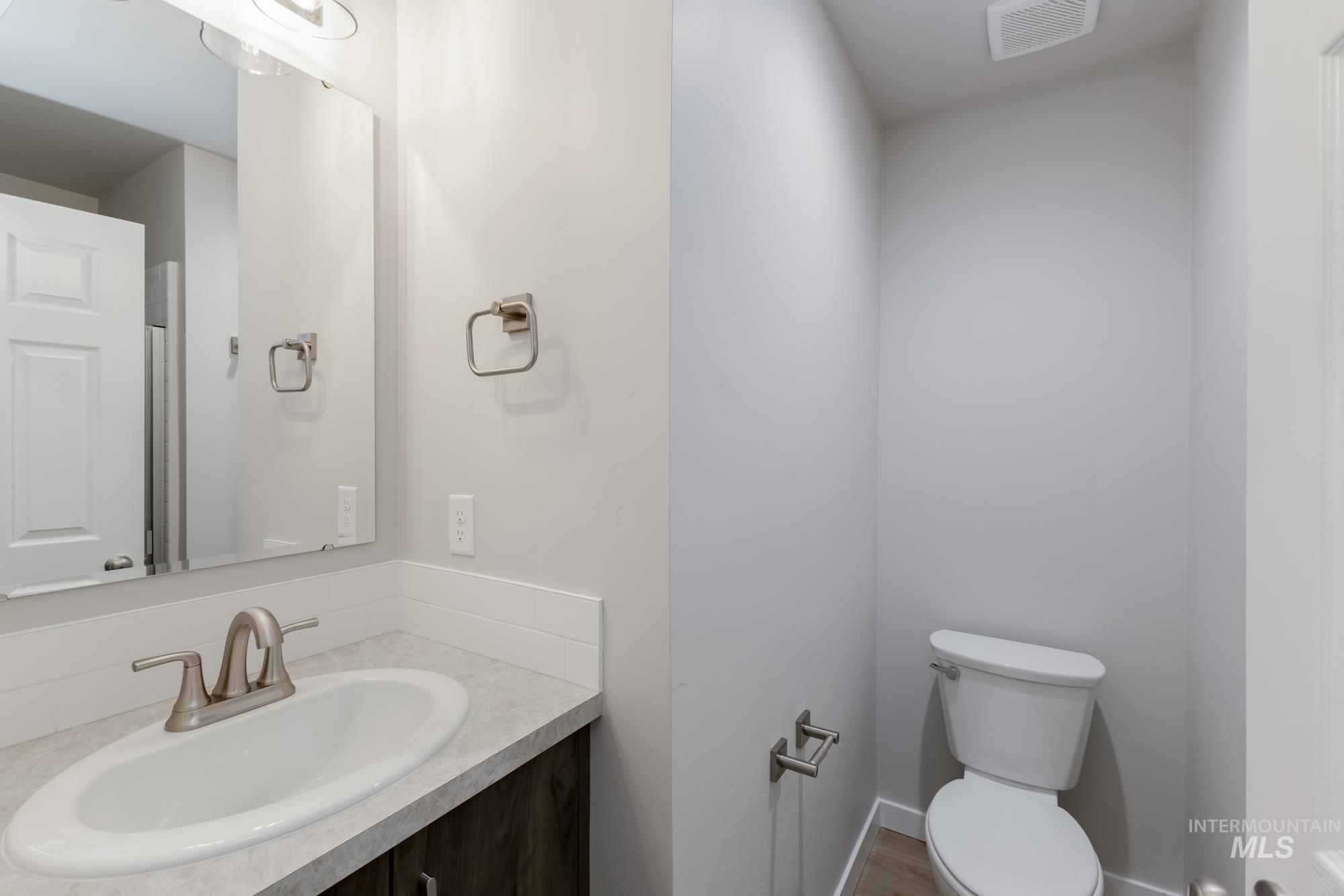 7236 E Marble Springs Dr, Nampa, Idaho 83687, 5 Bedrooms, 3 Bathrooms, Residential For Sale, Price $474,990,MLS 98968761