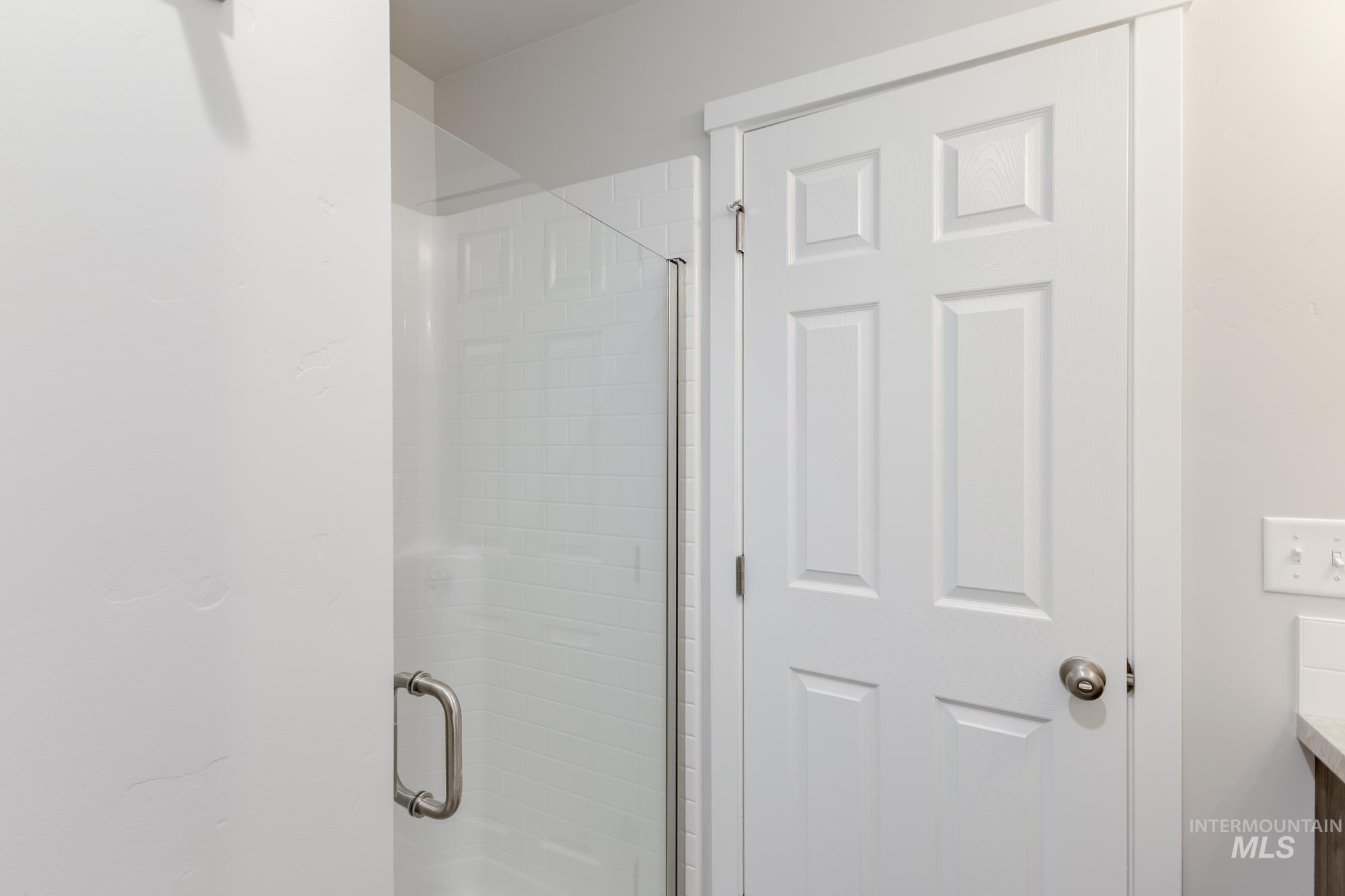 7236 E Marble Springs Dr, Nampa, Idaho 83687, 5 Bedrooms, 3 Bathrooms, Residential For Sale, Price $474,990,MLS 98968761