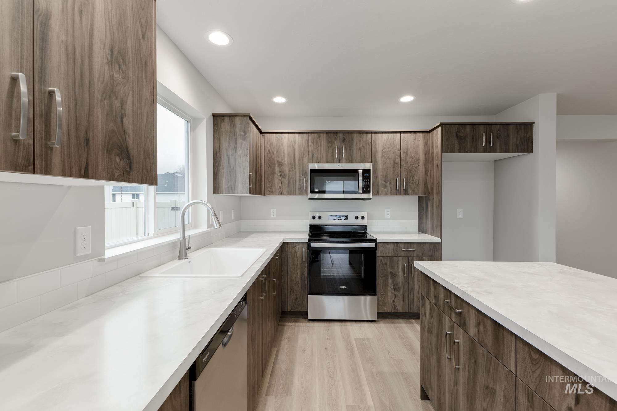 7236 E Marble Springs Dr, Nampa, Idaho 83687, 5 Bedrooms, 3 Bathrooms, Residential For Sale, Price $474,990,MLS 98968761