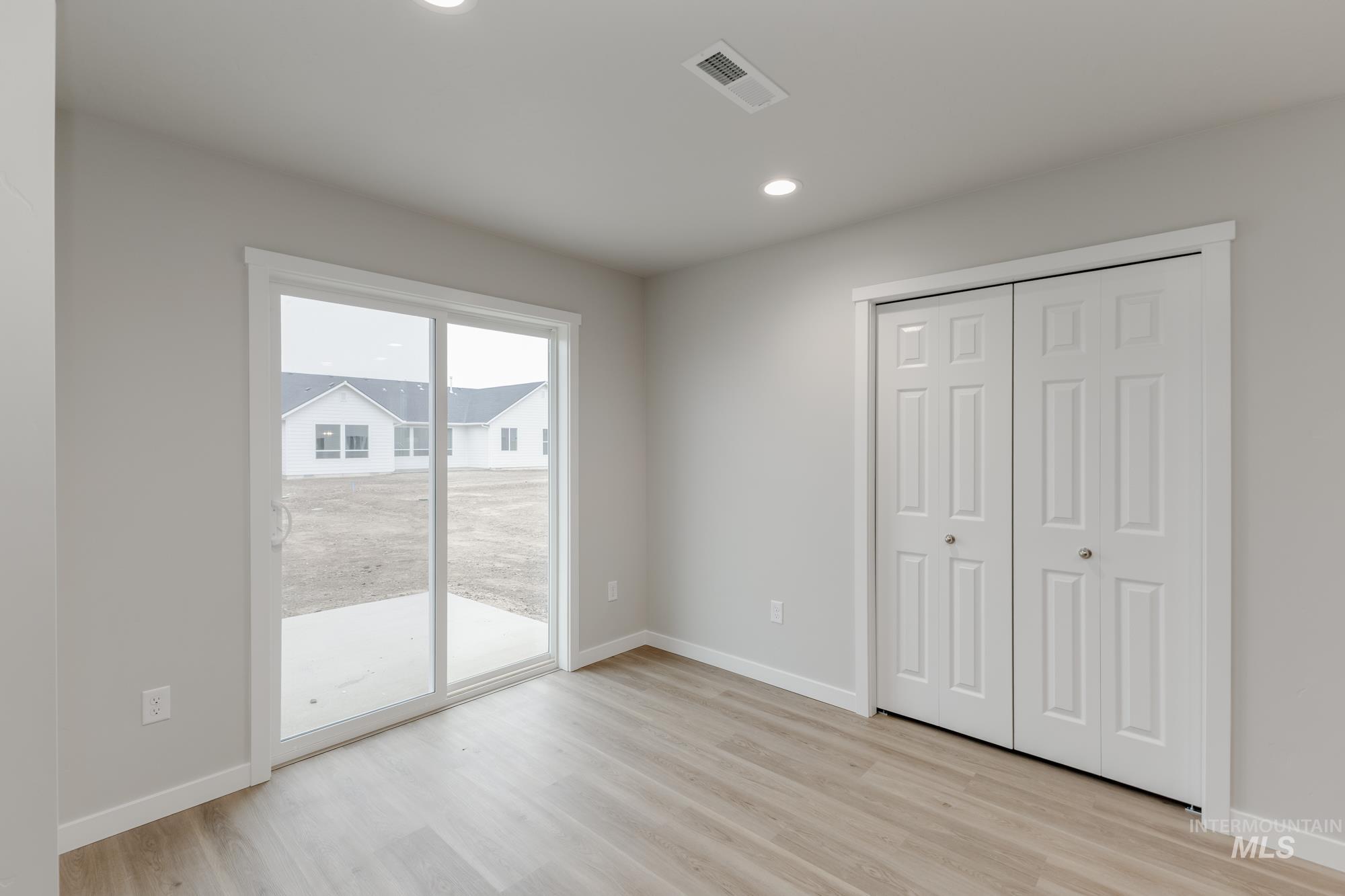 7236 E Marble Springs Dr, Nampa, Idaho 83687, 5 Bedrooms, 3 Bathrooms, Residential For Sale, Price $474,990,MLS 98968761