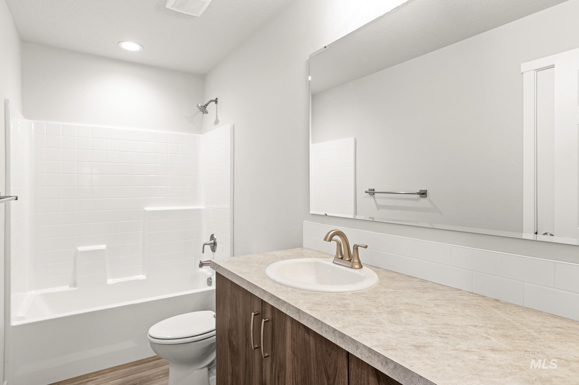 10825 Rutland St, Caldwell, Idaho 83605, 3 Bedrooms, 2.5 Bathrooms, Residential For Sale, Price $400,990,MLS 98968762