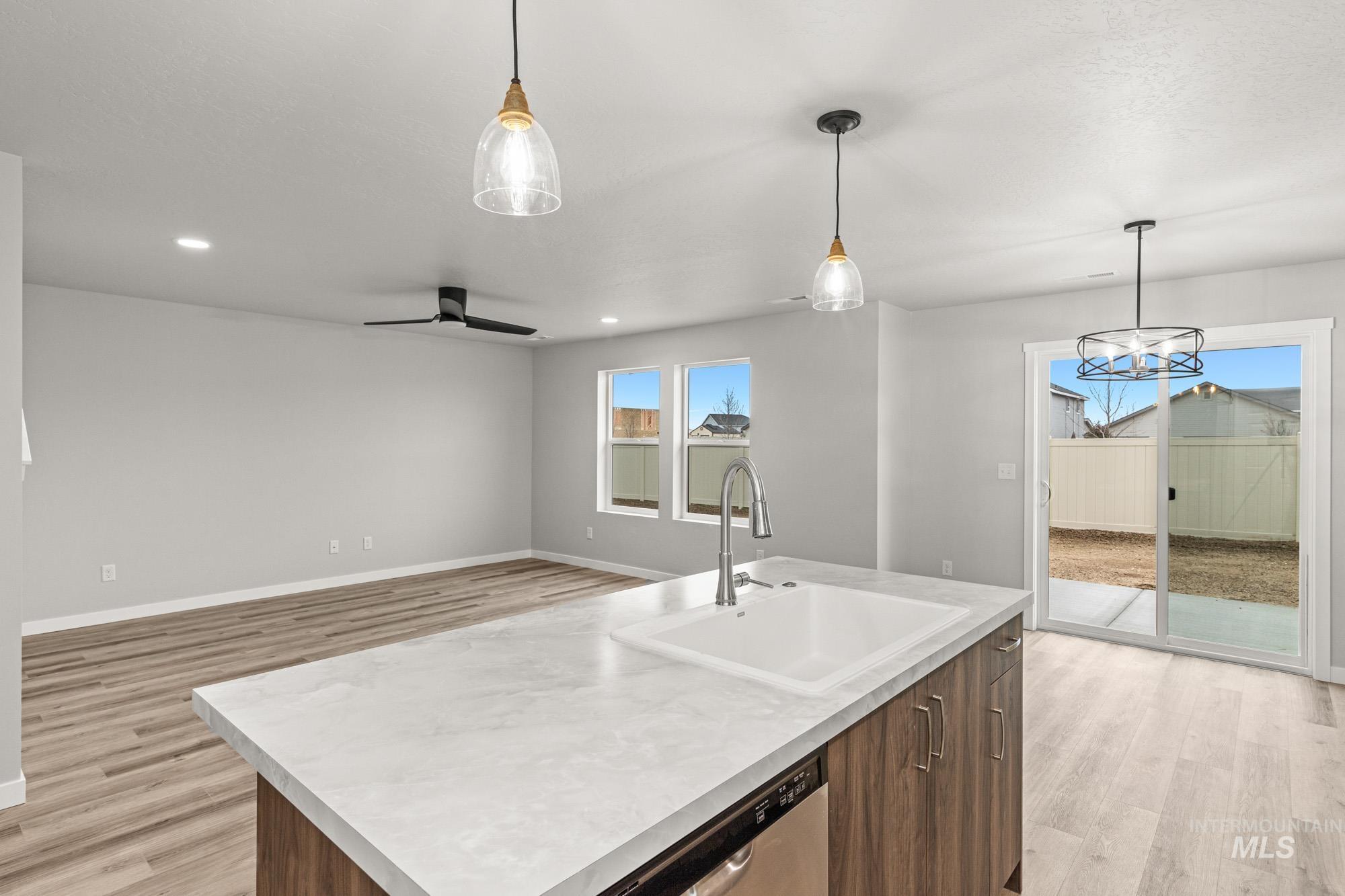 10825 Rutland St, Caldwell, Idaho 83605, 3 Bedrooms, 2.5 Bathrooms, Residential For Sale, Price $400,990,MLS 98968762