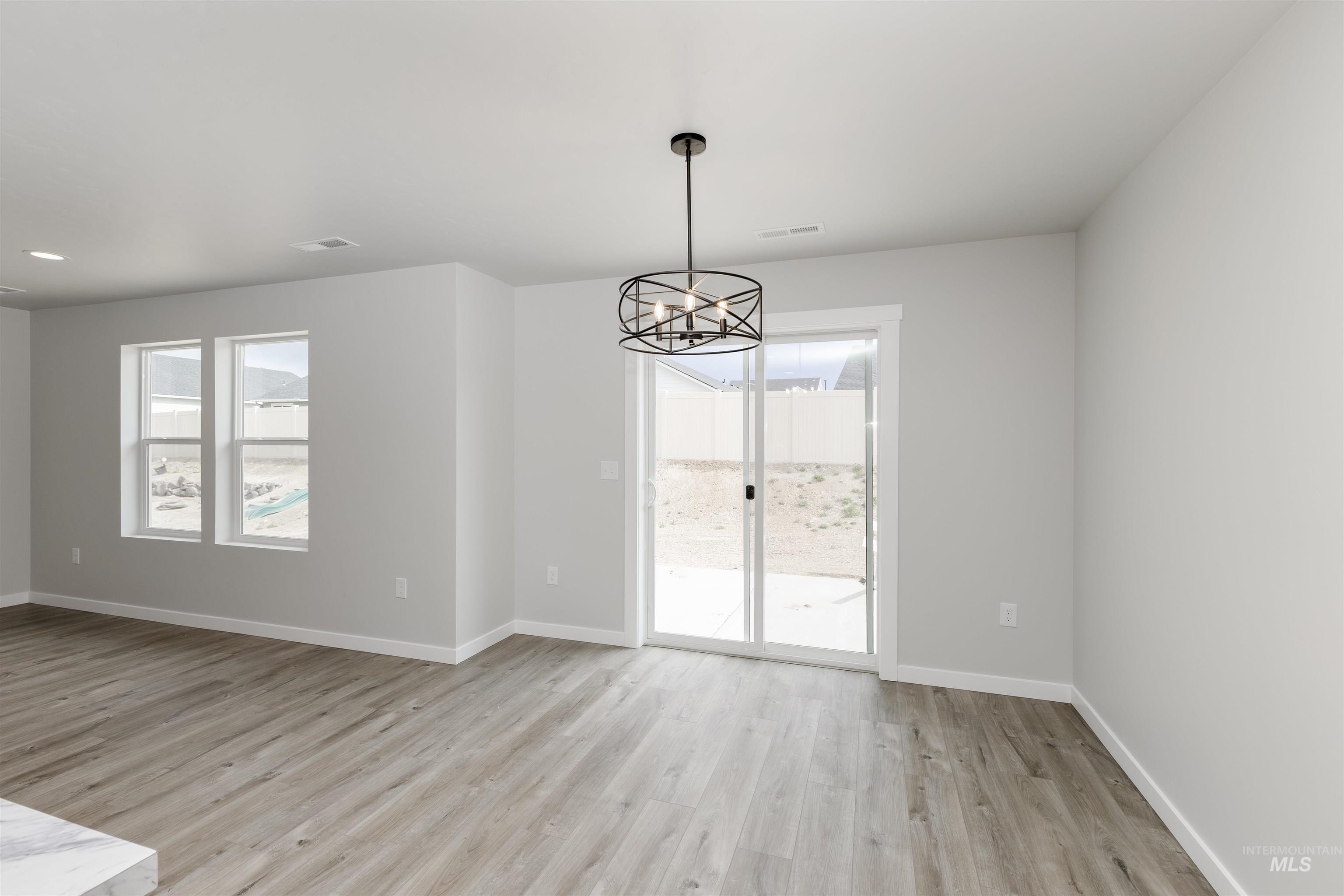 10825 Rutland St, Caldwell, Idaho 83605, 3 Bedrooms, 2.5 Bathrooms, Residential For Sale, Price $400,990,MLS 98968762