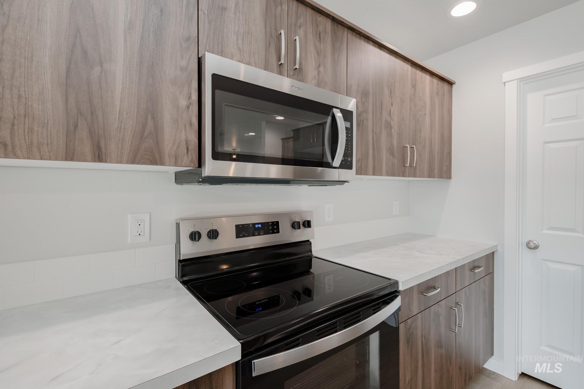 10813 Rutland St, Caldwell, Idaho 83605, 4 Bedrooms, 2.5 Bathrooms, Residential For Sale, Price $424,990,MLS 98968764