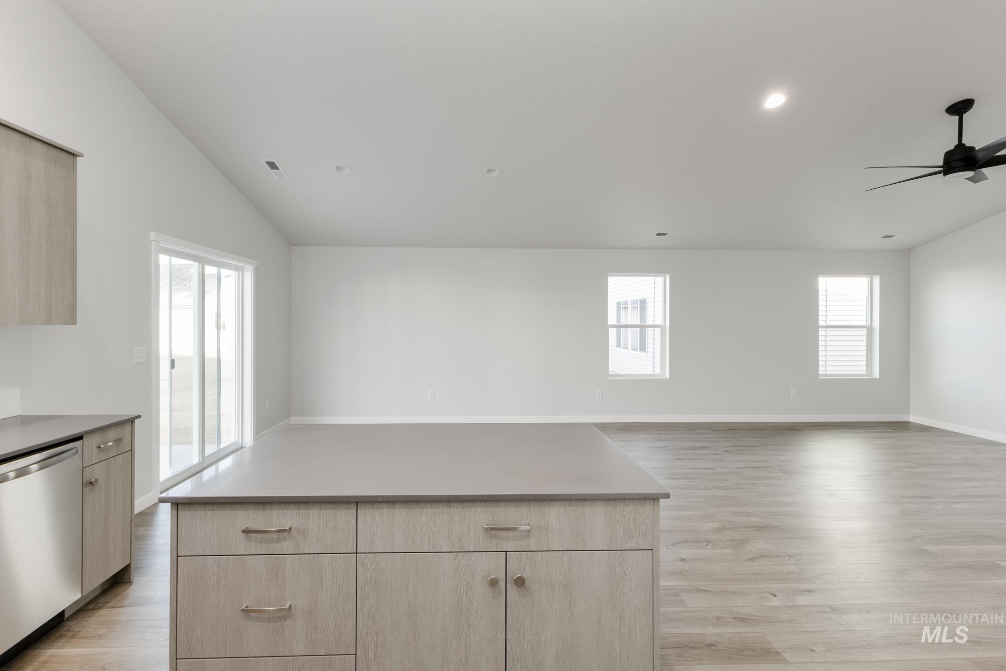 311 N Cranesbill Ave, Kuna, Idaho 83634, 4 Bedrooms, 2 Bathrooms, Residential For Sale, Price $420,990, 98968766