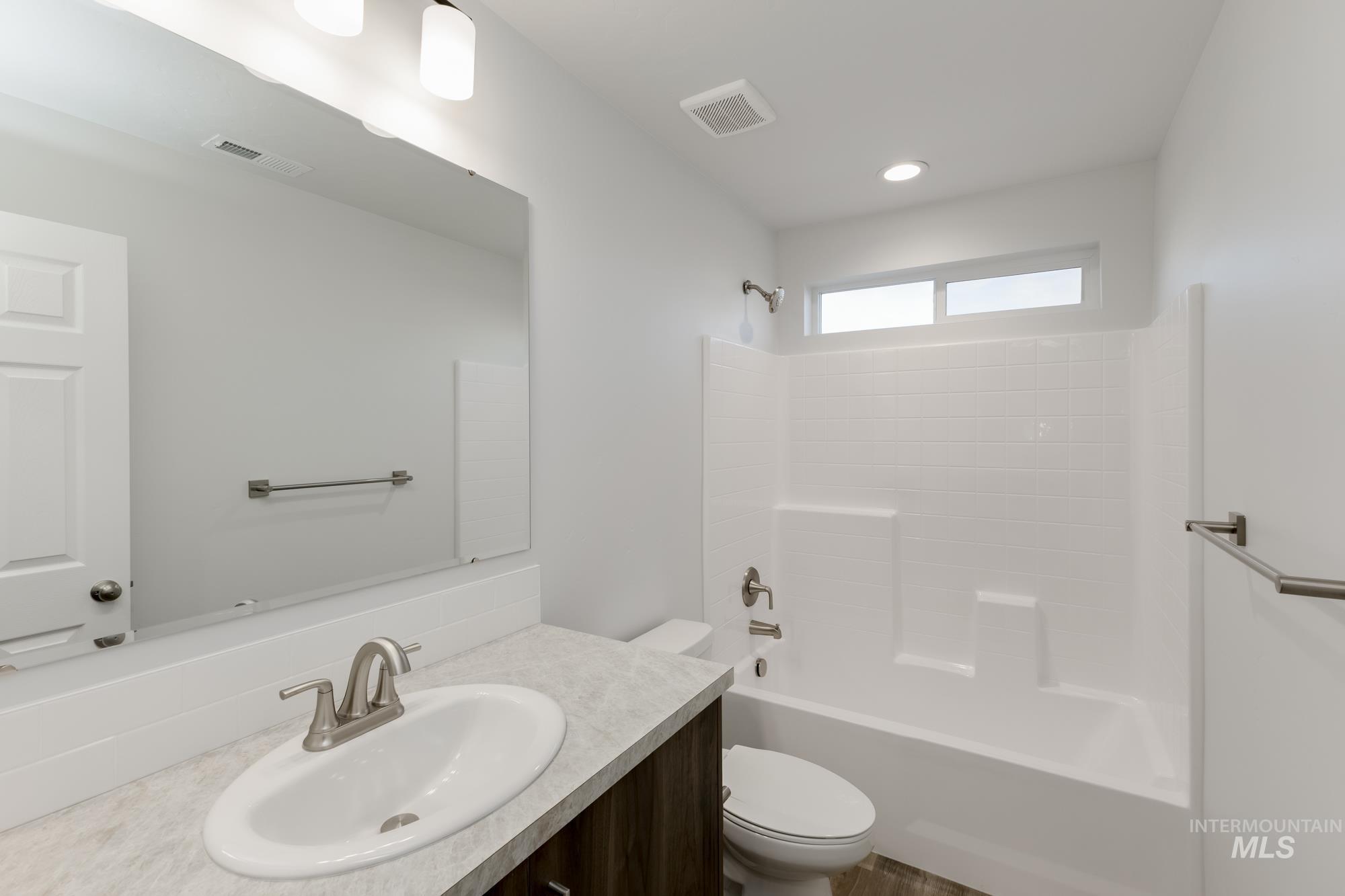 349 N Madrone Ave, Kuna, Idaho 83634, 4 Bedrooms, 2 Bathrooms, Residential For Sale, Price $421,990,MLS 98968767