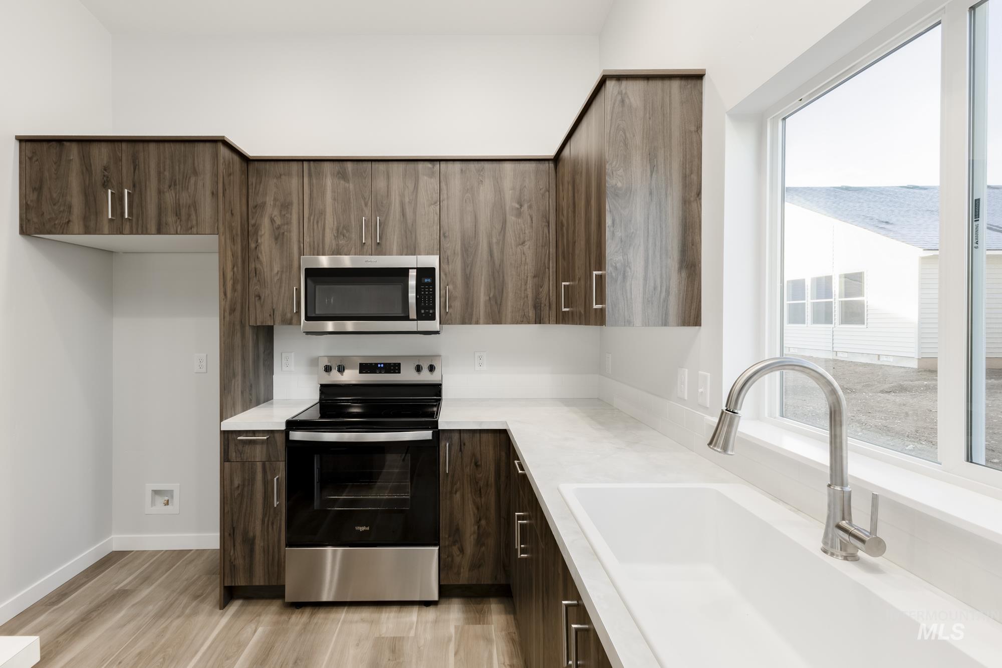 349 N Madrone Ave, Kuna, Idaho 83634, 4 Bedrooms, 2 Bathrooms, Residential For Sale, Price $421,990,MLS 98968767