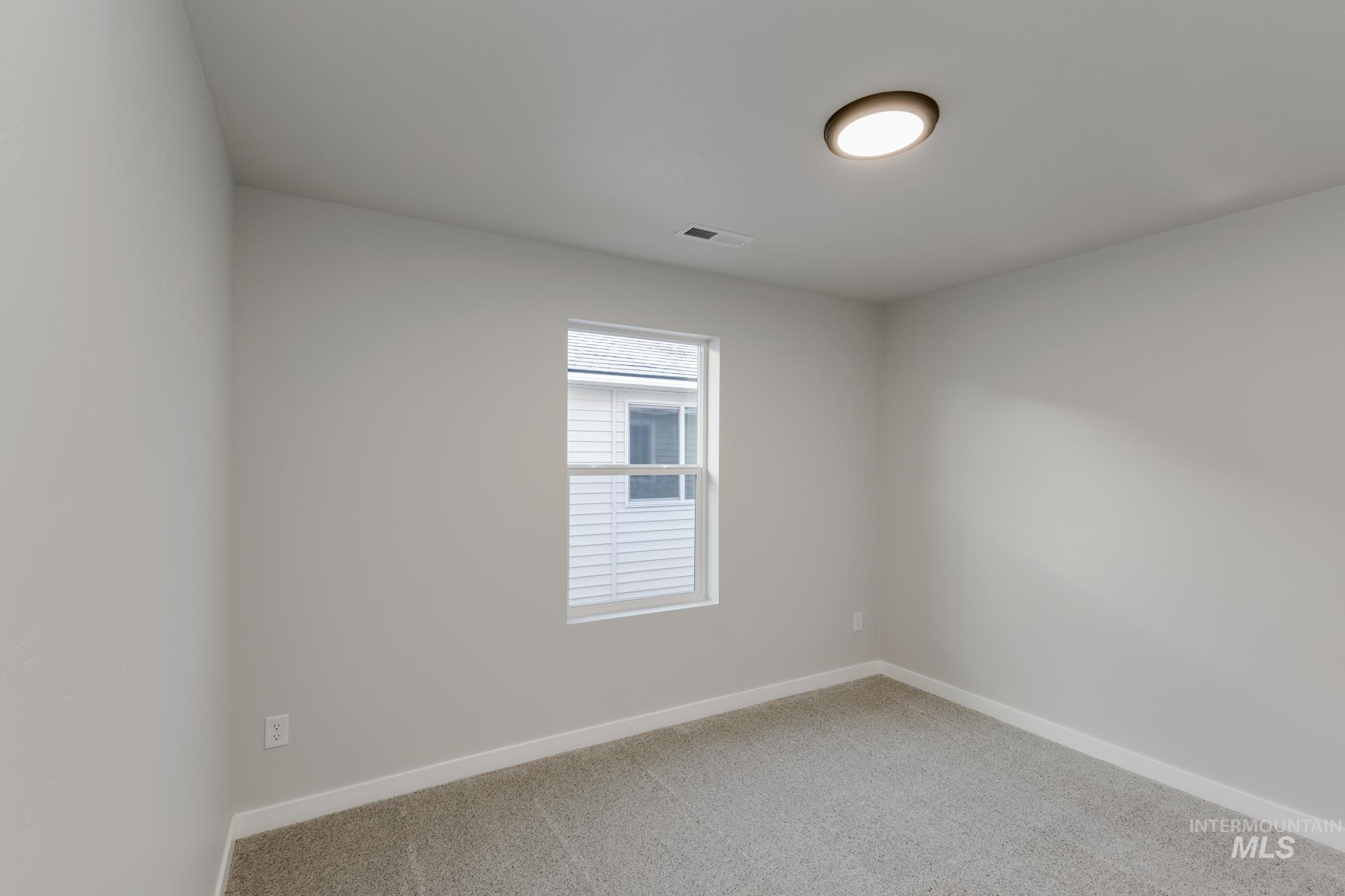 313 N Meadowsweet Ave, Kuna, Idaho 83634, 3 Bedrooms, 2 Bathrooms, Residential For Sale, Price $402,990, 98968769