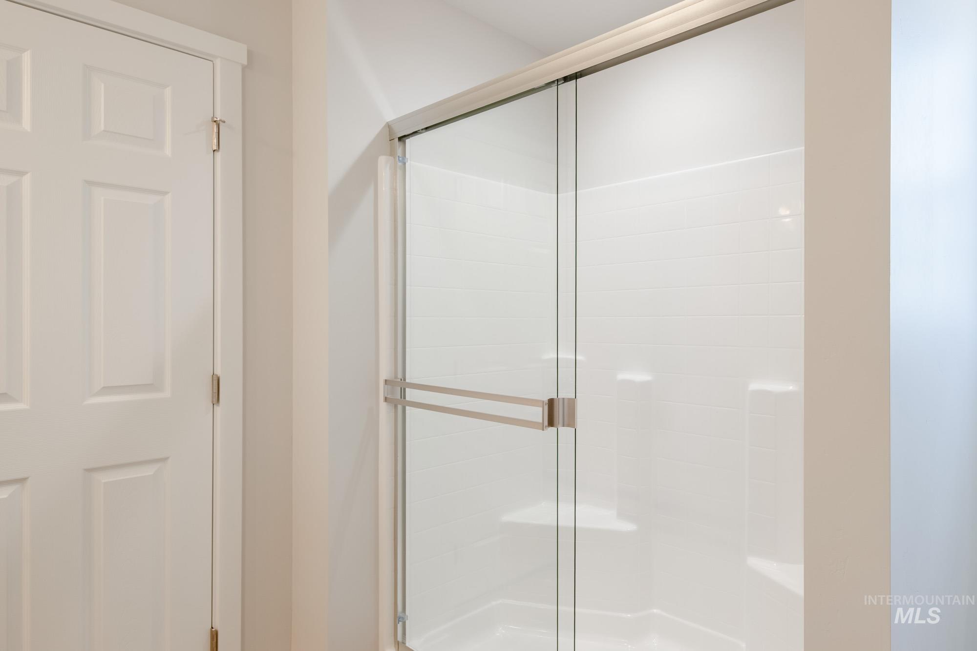 2462 W Fallon Lp, Nampa, Idaho 83651, 3 Bedrooms, 2.5 Bathrooms, Residential For Sale, Price $426,990,MLS 98968771