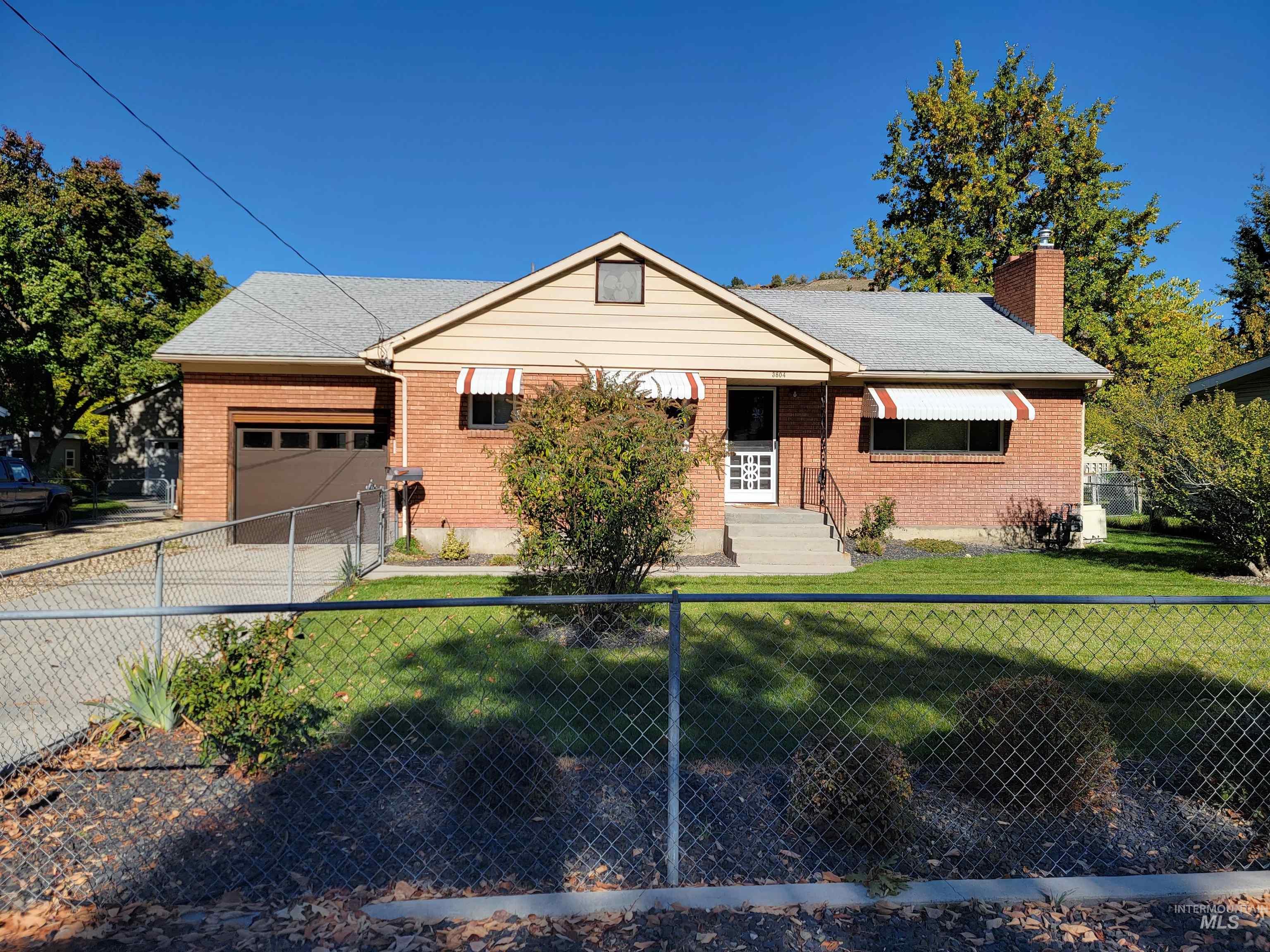 3804 W Catalpa Dr, Boise, Idaho 83703, 3 Bedrooms, 2 Bathrooms, Residential For Sale, Price $450,000,MLS 98968774