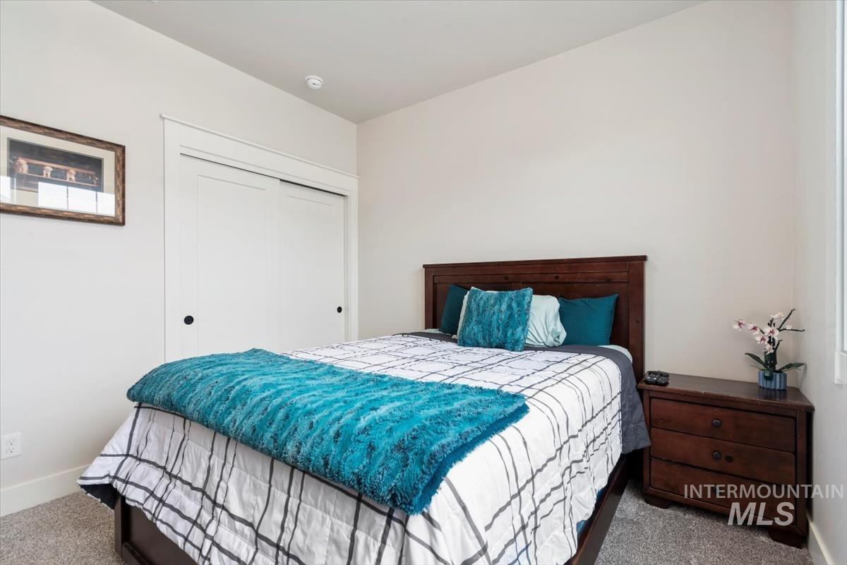 1754 N Peakhurt, Kuna, Idaho 83634, 3 Bedrooms, 2 Bathrooms, Residential For Sale, Price $674,900, 98968776