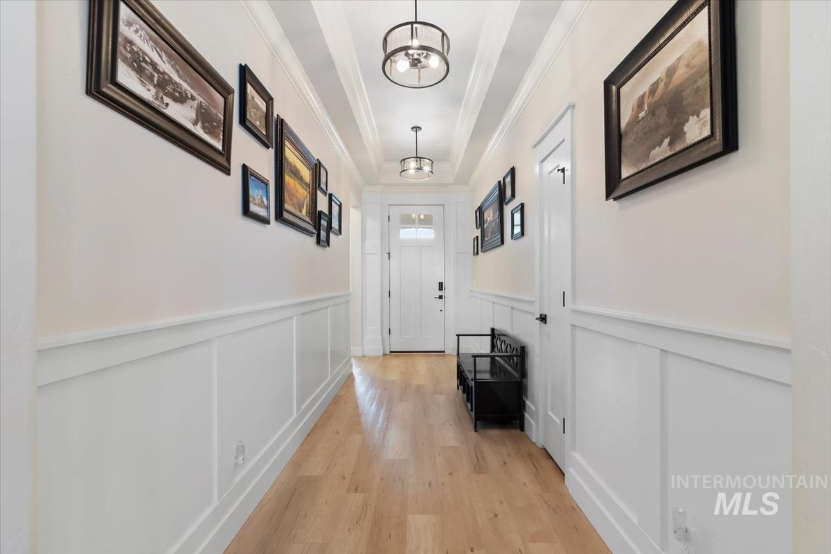 1754 N Peakhurt, Kuna, Idaho 83634, 3 Bedrooms, 2 Bathrooms, Residential For Sale, Price $674,900, 98968776