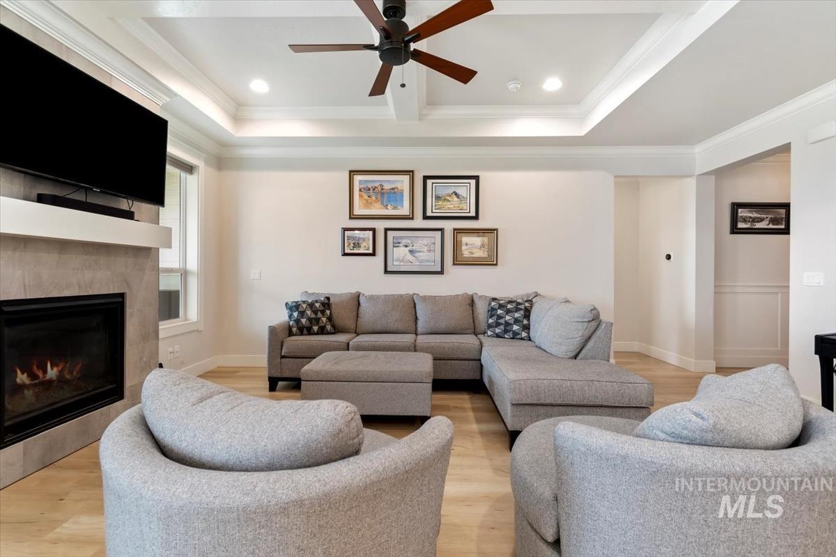 1754 N Peakhurt, Kuna, Idaho 83634, 3 Bedrooms, 2 Bathrooms, Residential For Sale, Price $674,900, 98968776