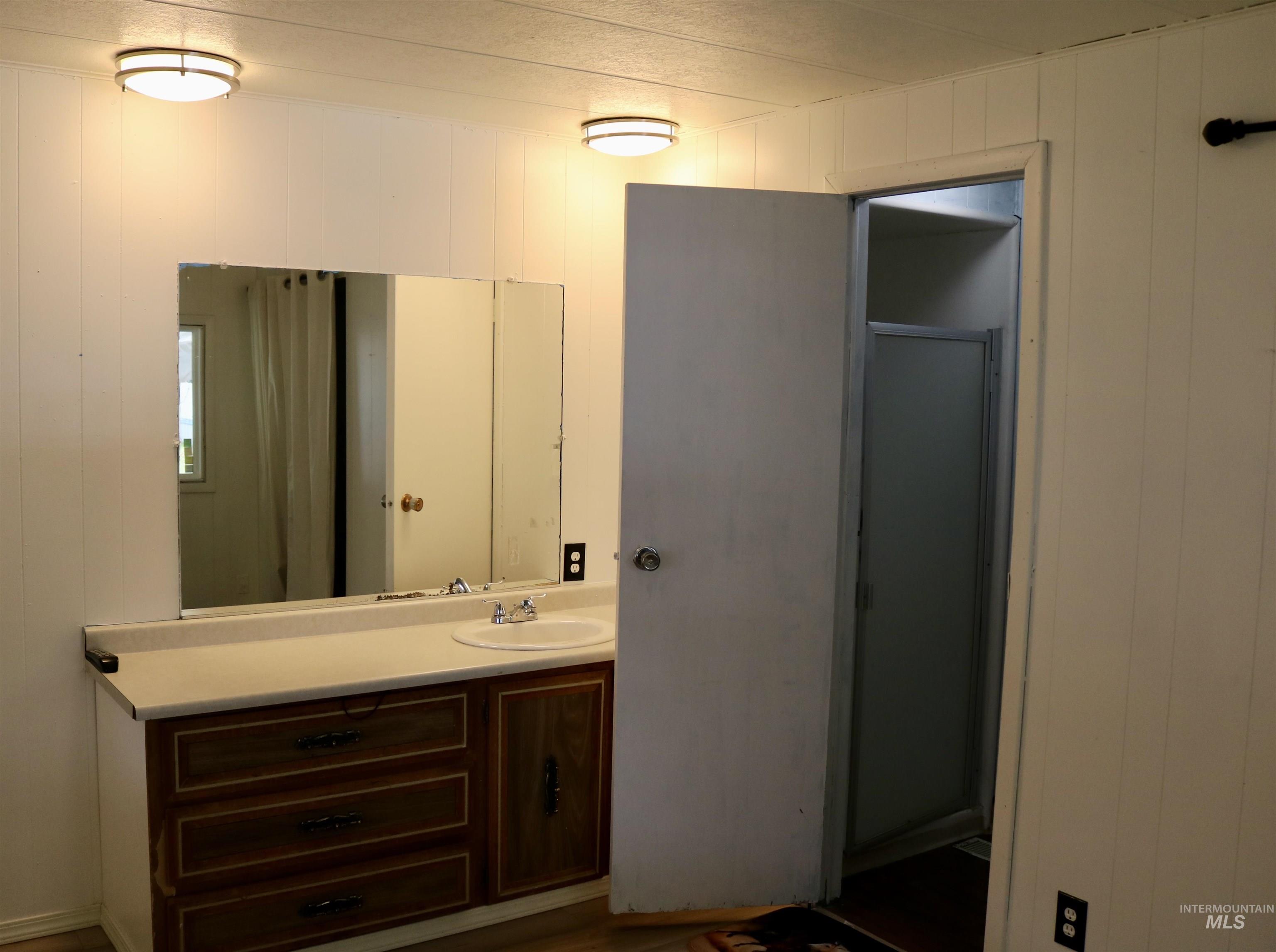 1410 Flamingo, Nampa, Idaho 83651, 2 Bedrooms, 2 Bathrooms, Residential For Sale, Price $69,900,MLS 98968784