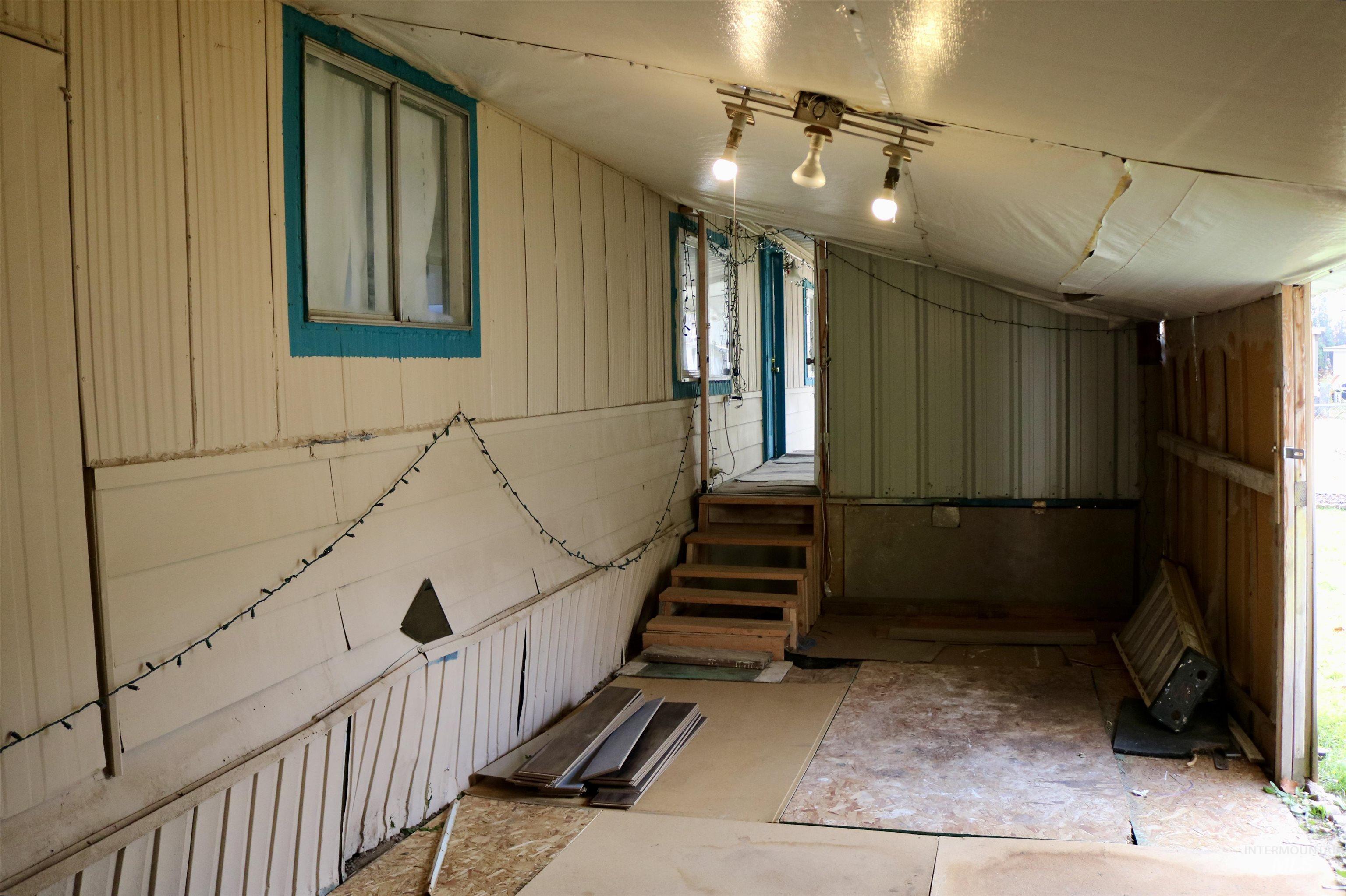 1410 Flamingo, Nampa, Idaho 83651, 2 Bedrooms, 2 Bathrooms, Residential For Sale, Price $69,900,MLS 98968784