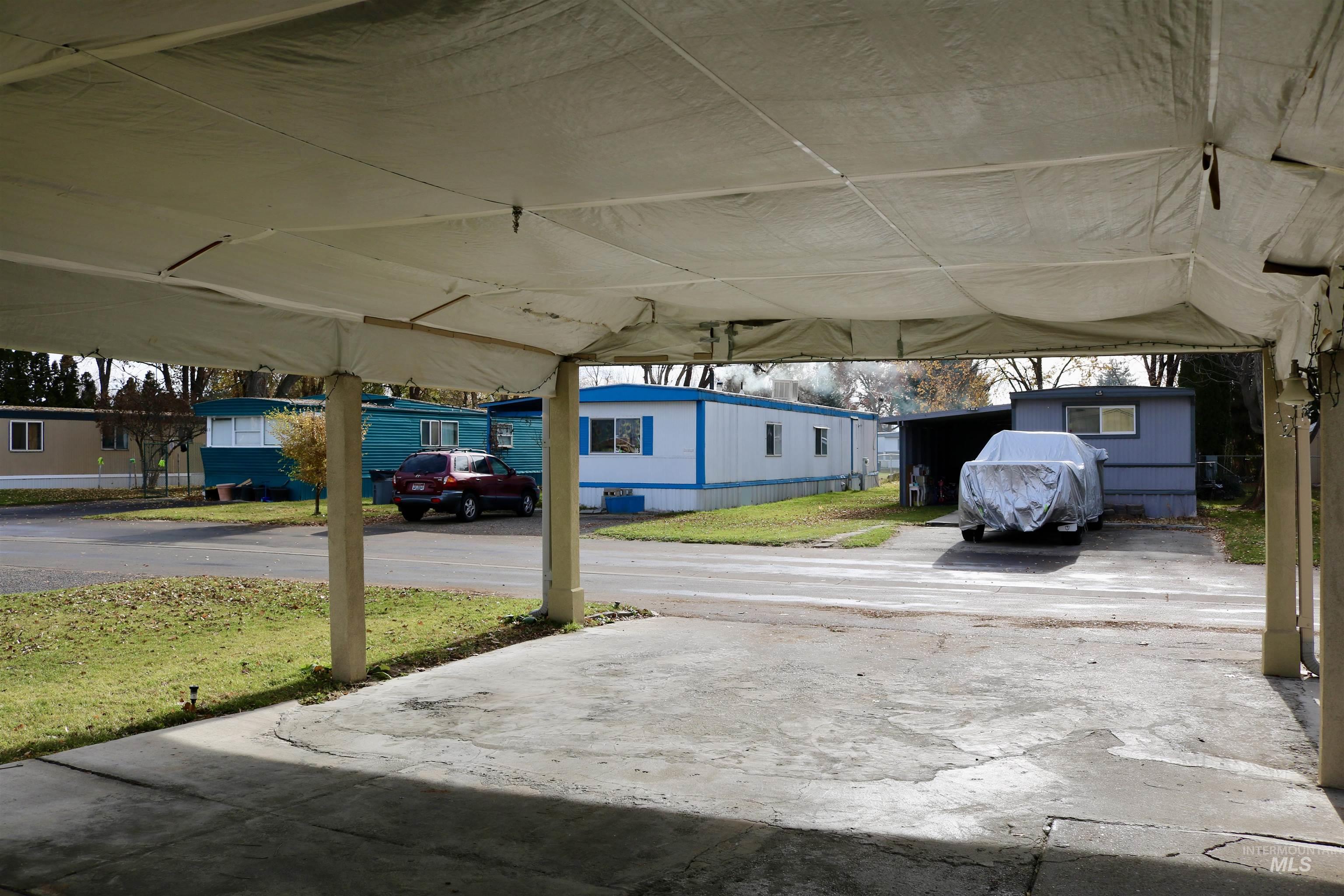 1410 Flamingo, Nampa, Idaho 83651, 2 Bedrooms, 2 Bathrooms, Residential For Sale, Price $69,900,MLS 98968784