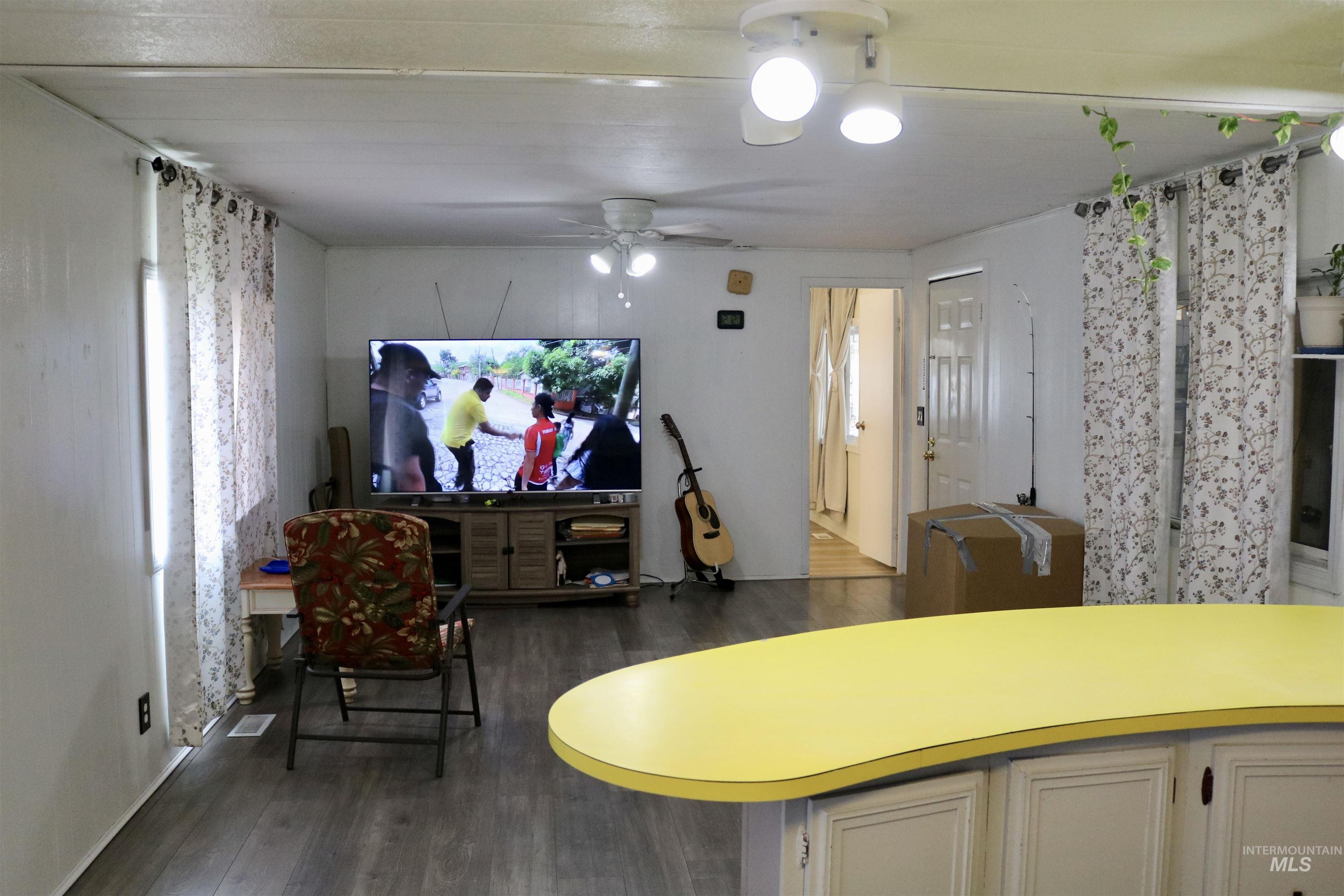 1410 Flamingo, Nampa, Idaho 83651, 2 Bedrooms, 2 Bathrooms, Residential For Sale, Price $69,900,MLS 98968784